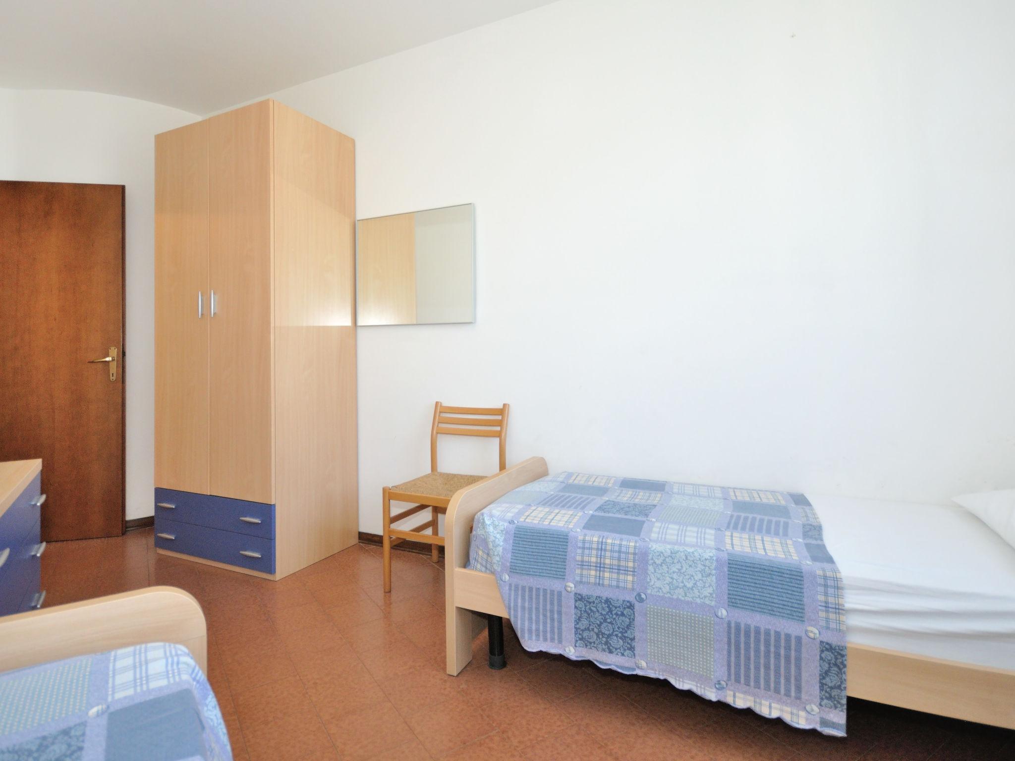 Photo 13 - Appartement de 2 chambres à San Michele al Tagliamento avec piscine et vues à la mer