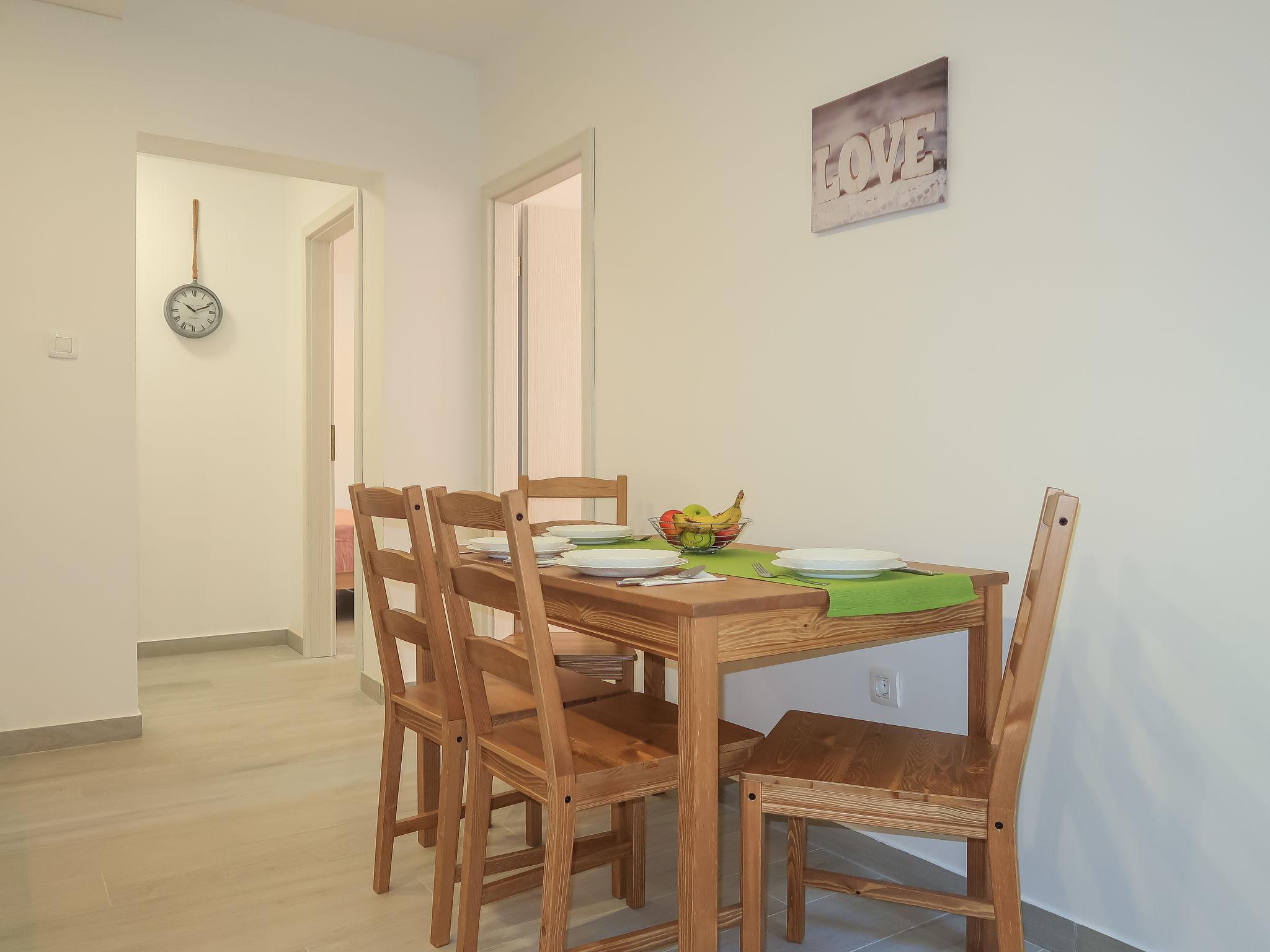 Photo 9 - 2 bedroom Apartment in Crikvenica with terrace and sea view