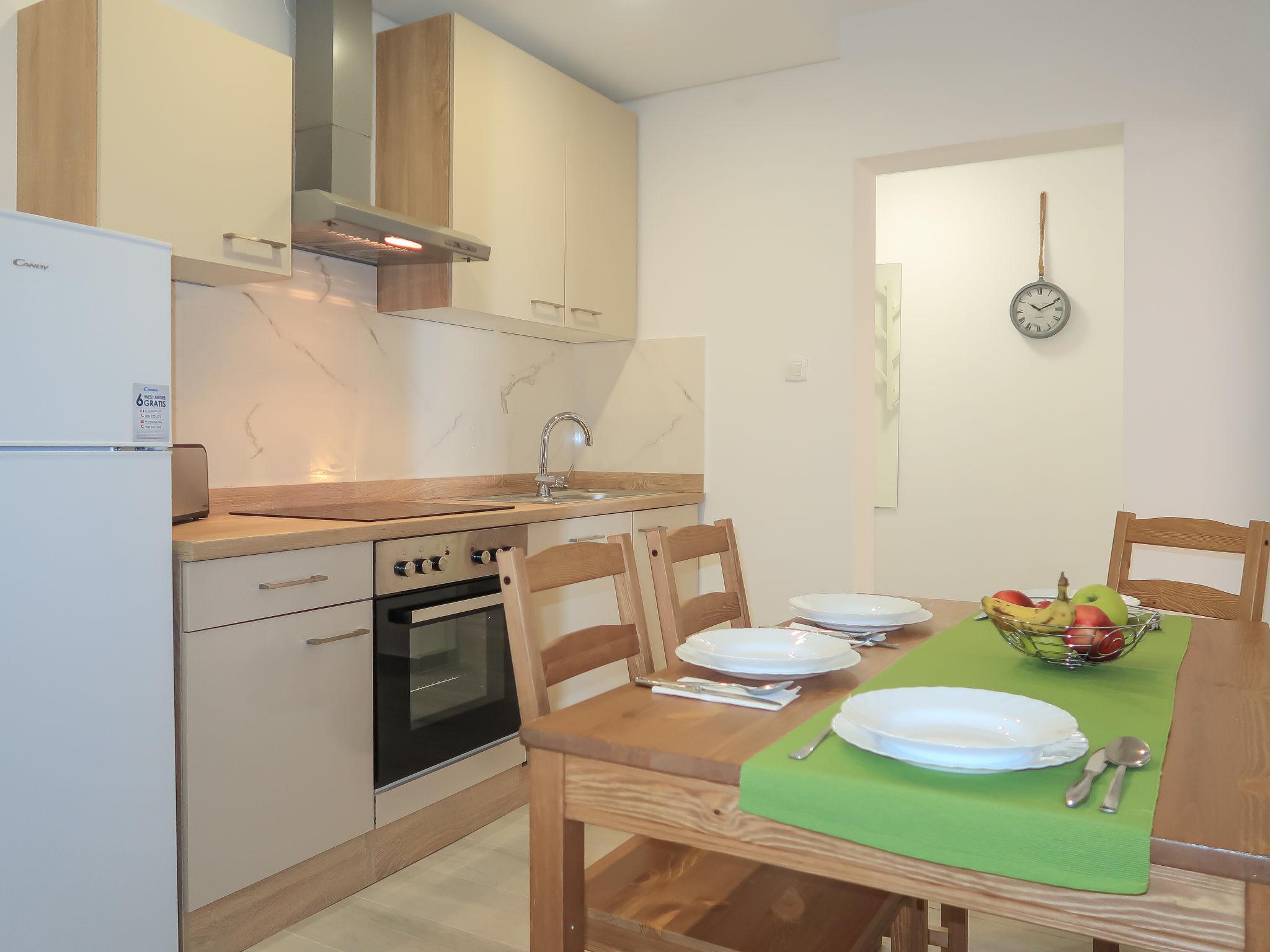 Photo 6 - 2 bedroom Apartment in Crikvenica with garden and terrace