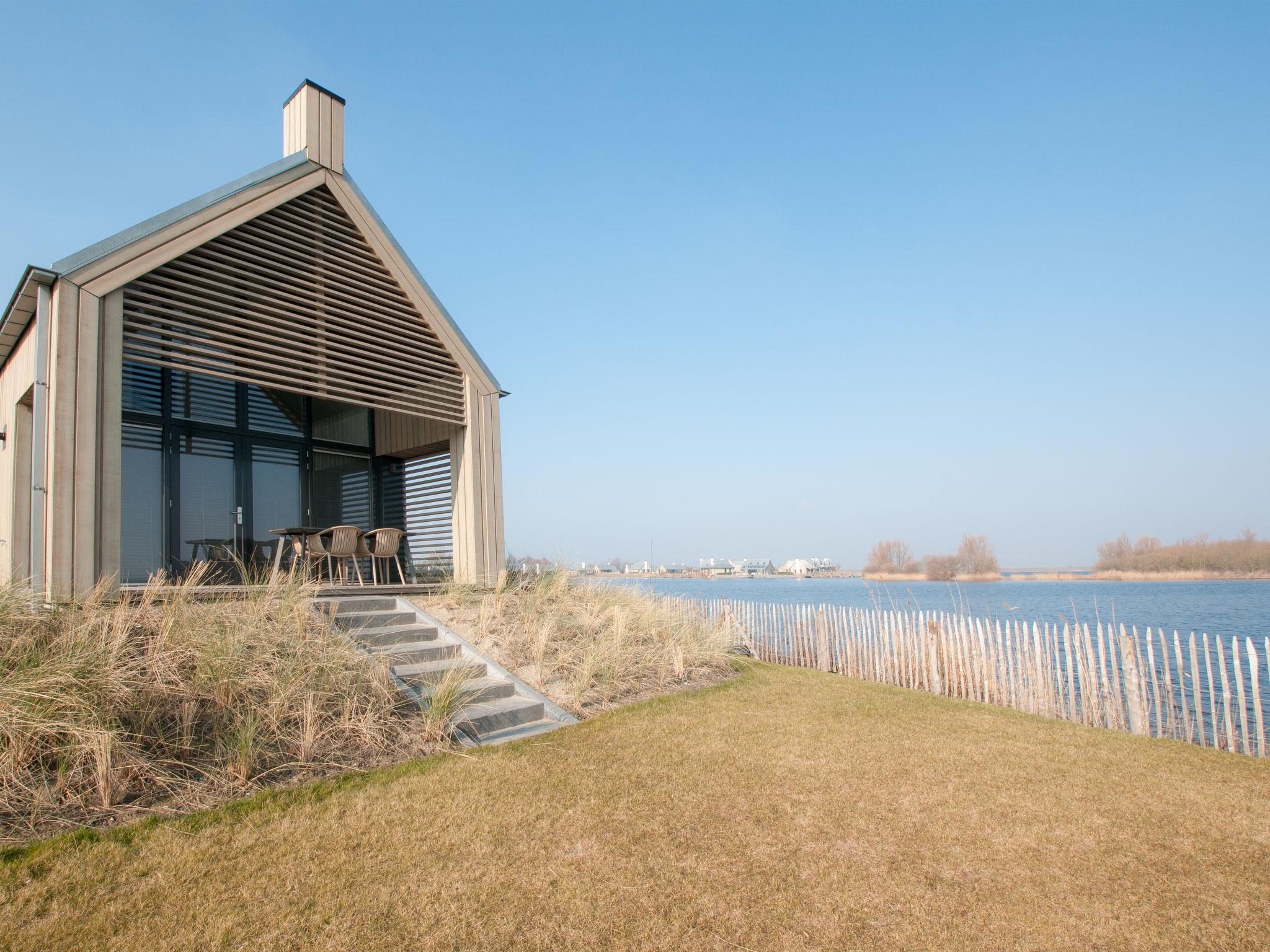 Photo 2 - Maison de 1 chambre à Tholen avec vues à la mer