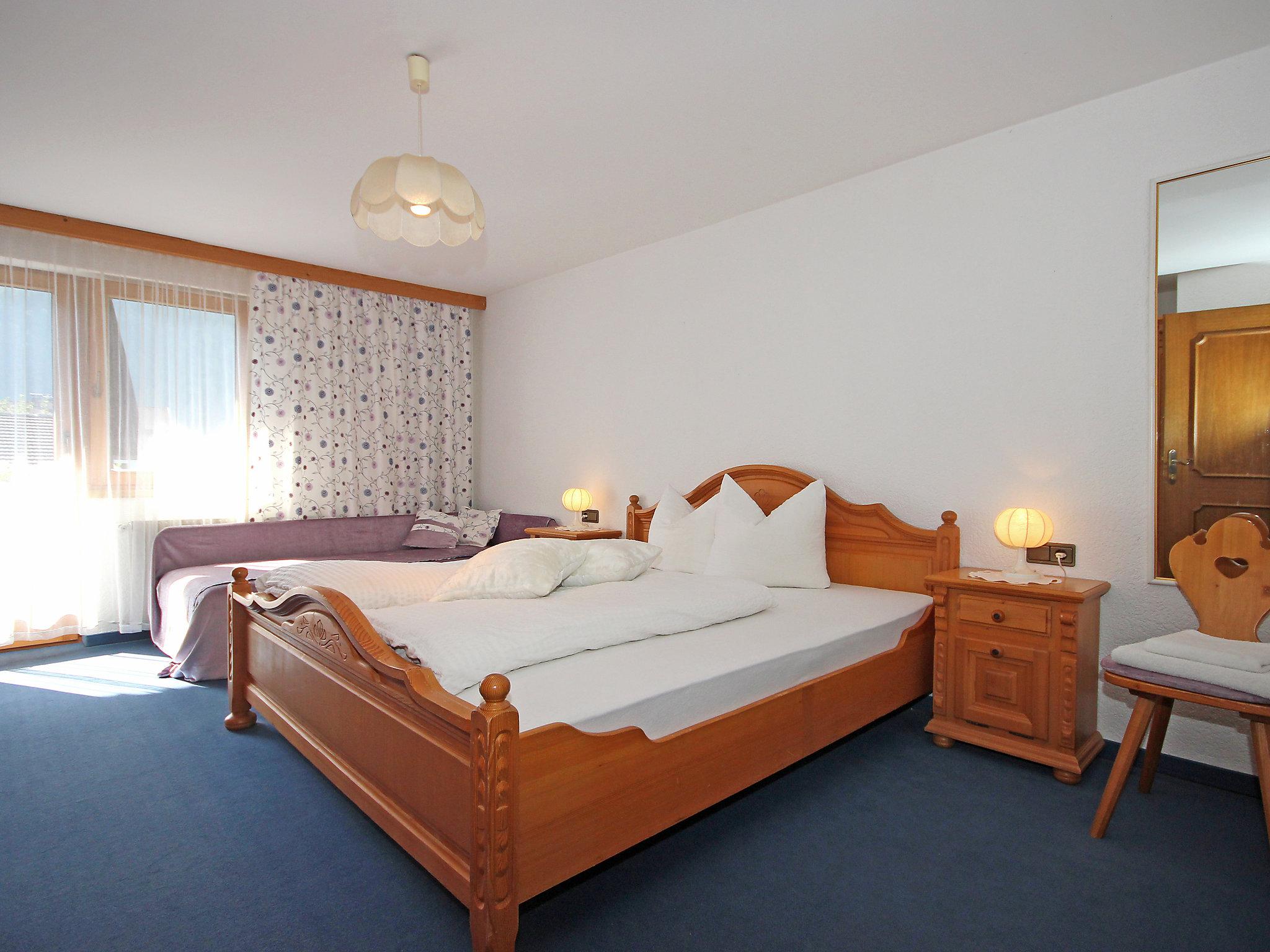 Foto 10 - Appartamento con 2 camere da letto a Aschau im Zillertal con giardino e vista sulle montagne