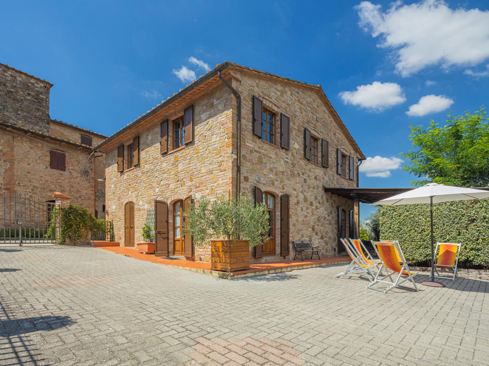 Foto 2 - Casa de 4 quartos em Gambassi Terme com piscina privada e terraço