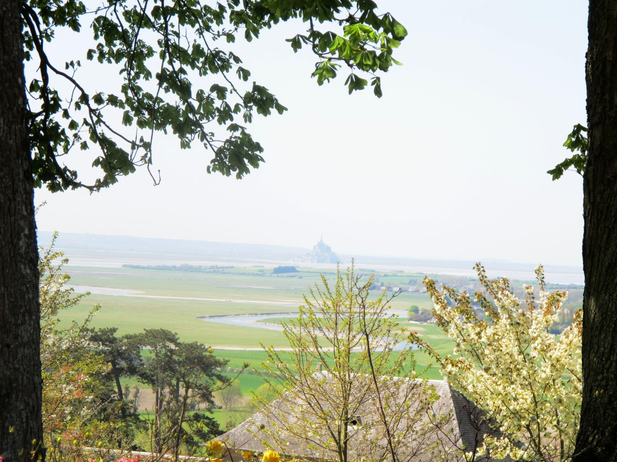 Photo 22 - Maison de 3 chambres à Vains avec jardin et vues à la mer