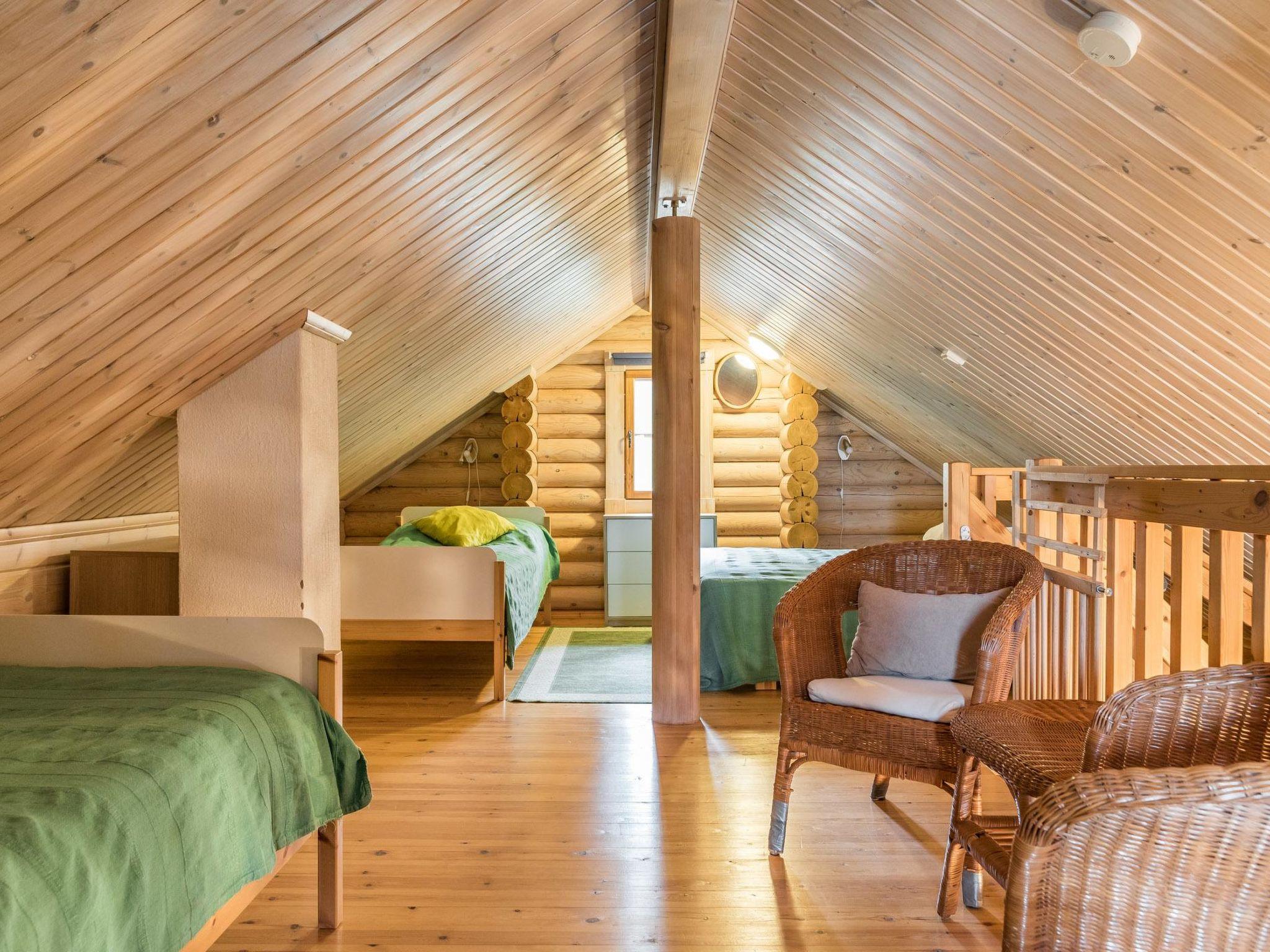 Foto 15 - Haus mit 1 Schlafzimmer in Kolari mit sauna und blick auf die berge