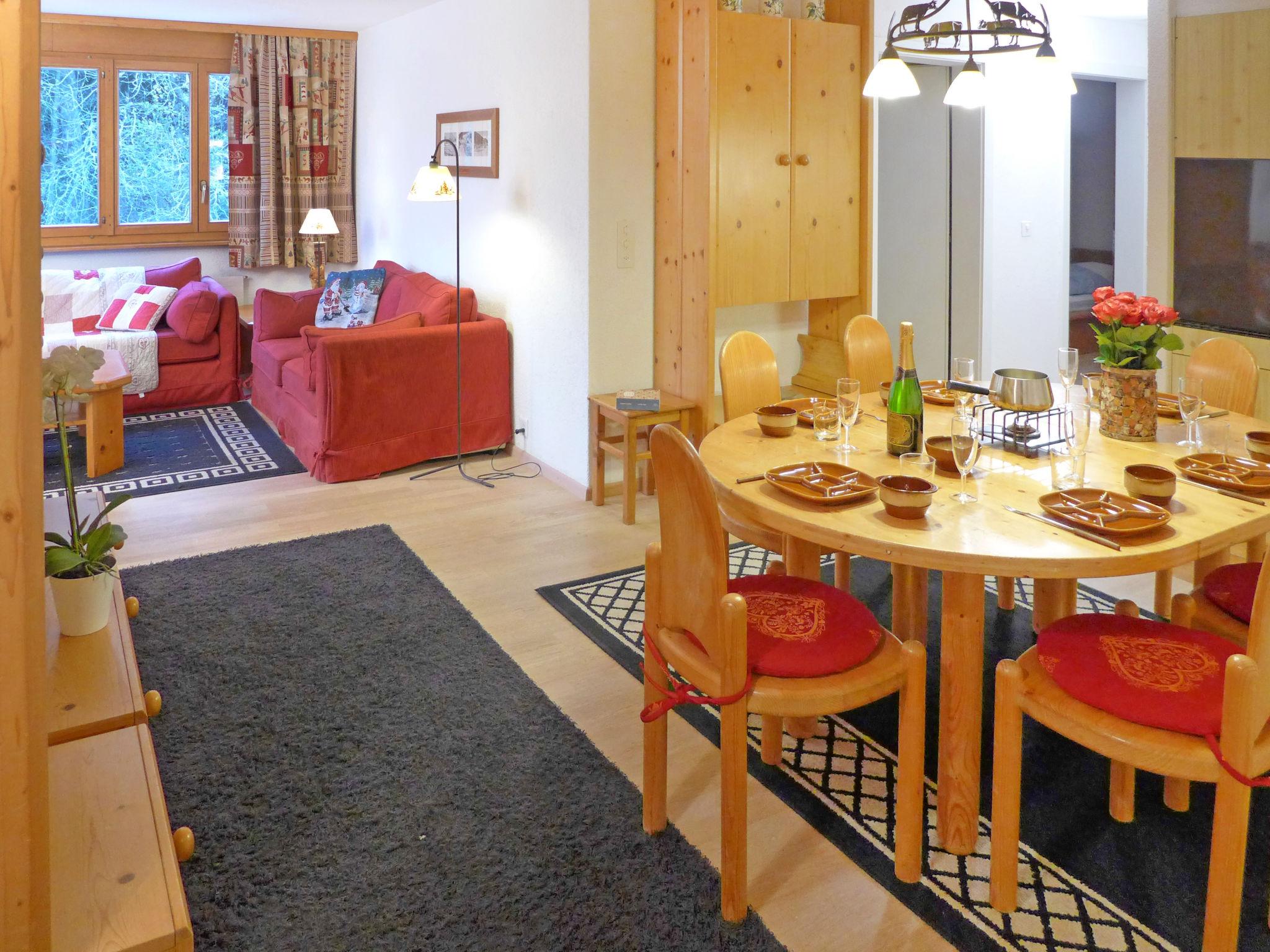 Photo 12 - 2 bedroom Apartment in Crans-Montana with swimming pool and terrace