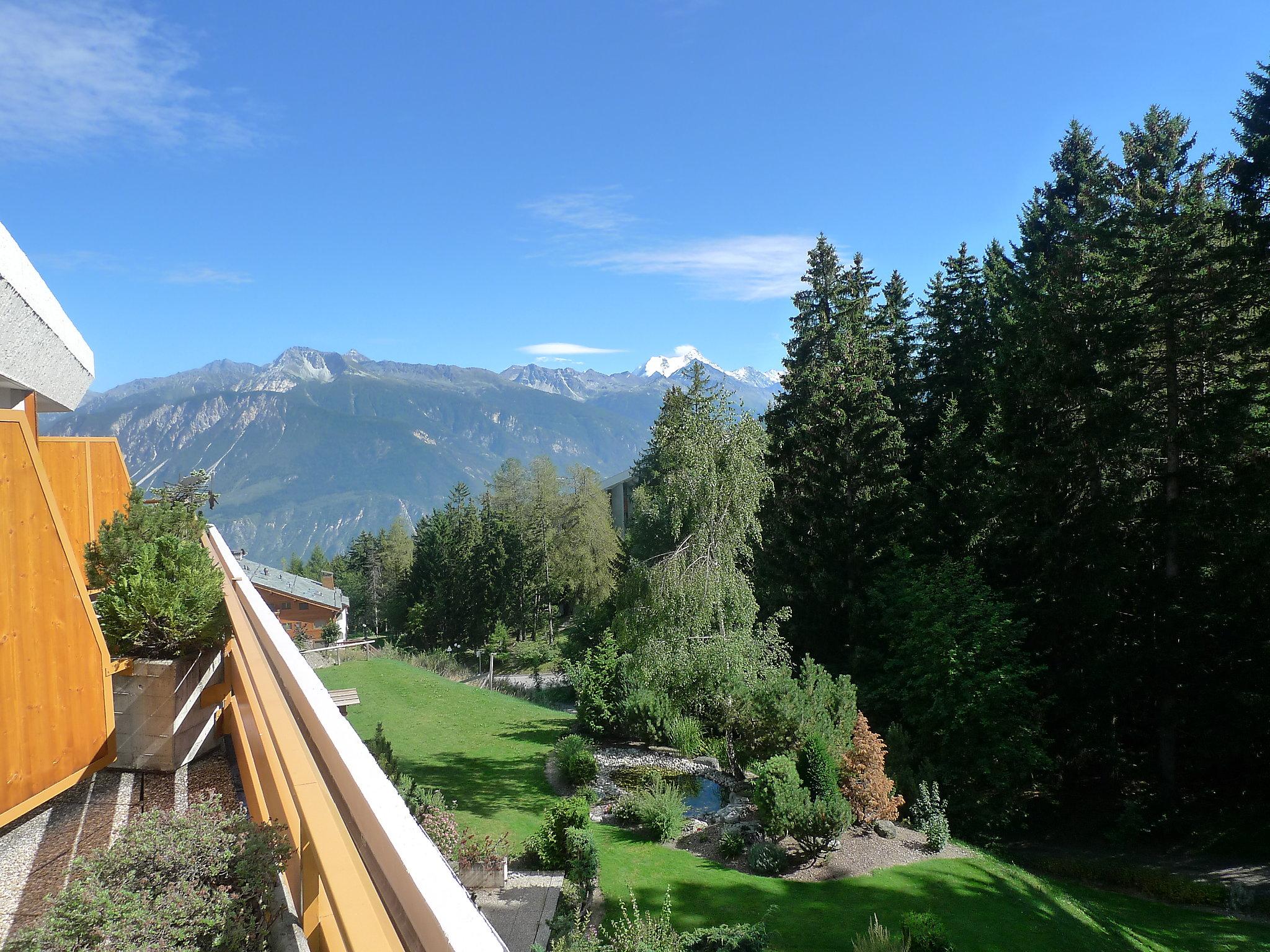 Foto 28 - Apartamento de 2 habitaciones en Crans-Montana con piscina y terraza