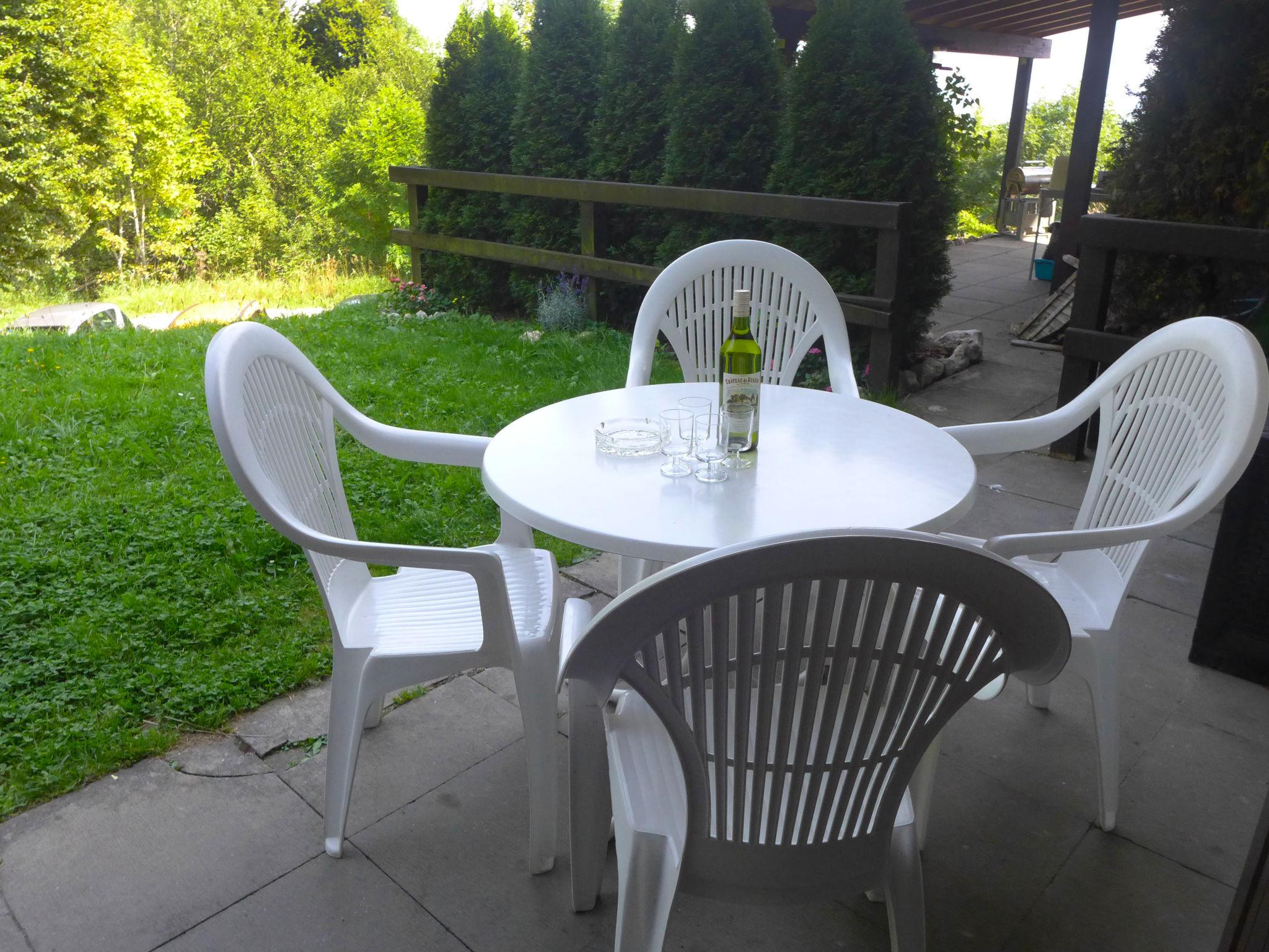 Photo 17 - 2 bedroom Apartment in Sainte-Croix with garden and terrace