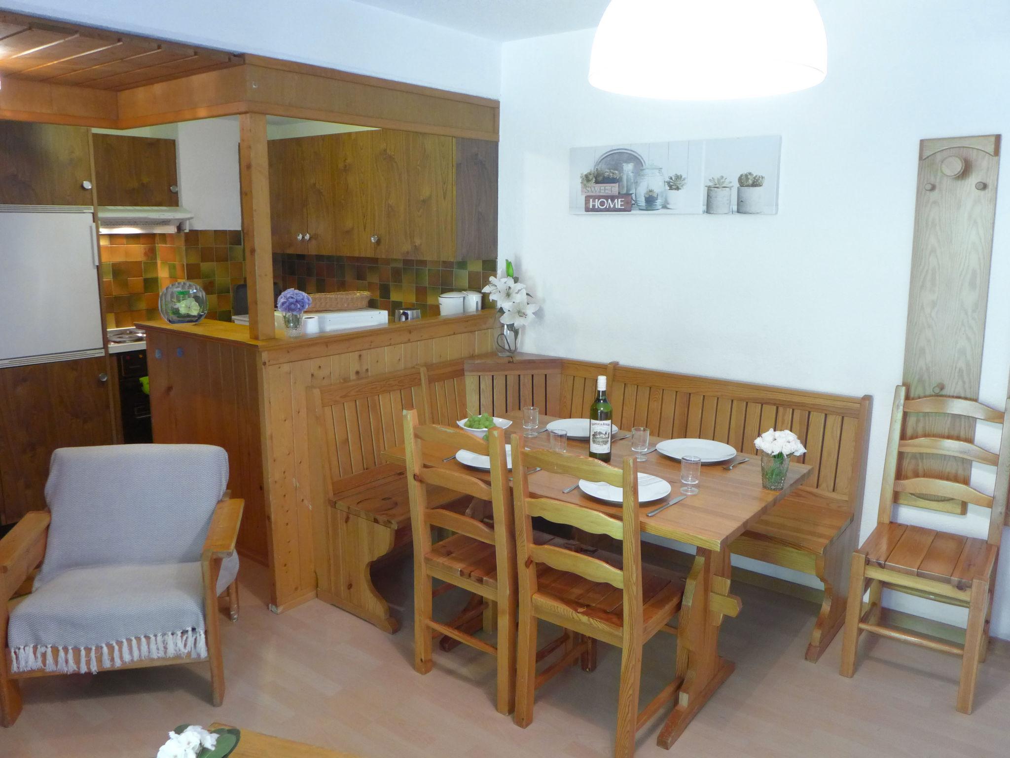 Photo 2 - 2 bedroom Apartment in Sainte-Croix with garden and terrace