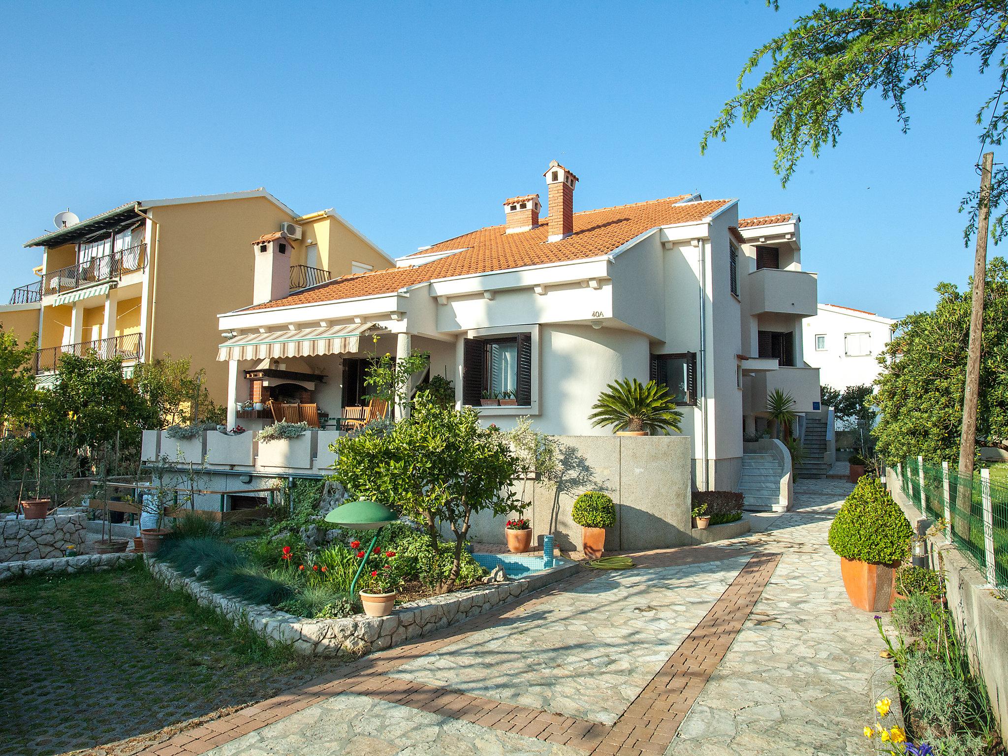 Foto 1 - Apartamento de 2 quartos em Zadar com jardim e vistas do mar