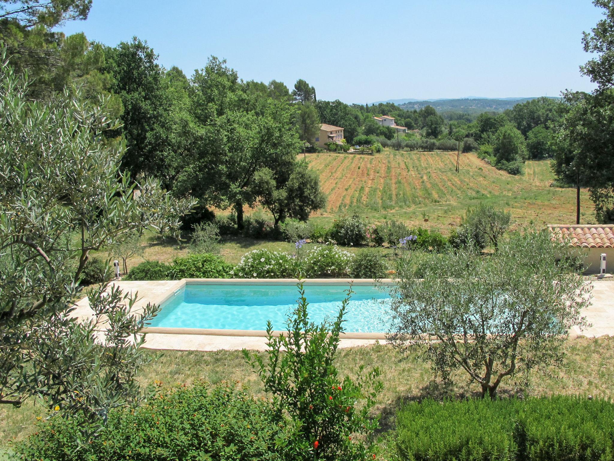 Foto 2 - Casa de 5 quartos em Lorgues com piscina privada e terraço