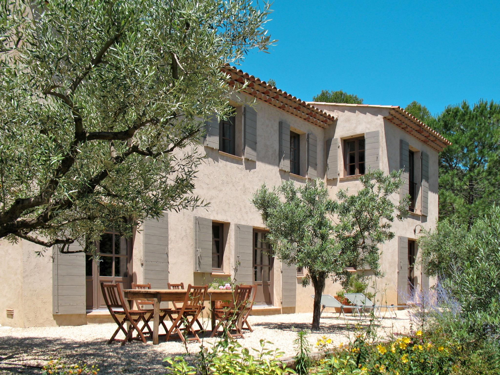 Foto 6 - Casa de 5 habitaciones en Lorgues con piscina privada y terraza