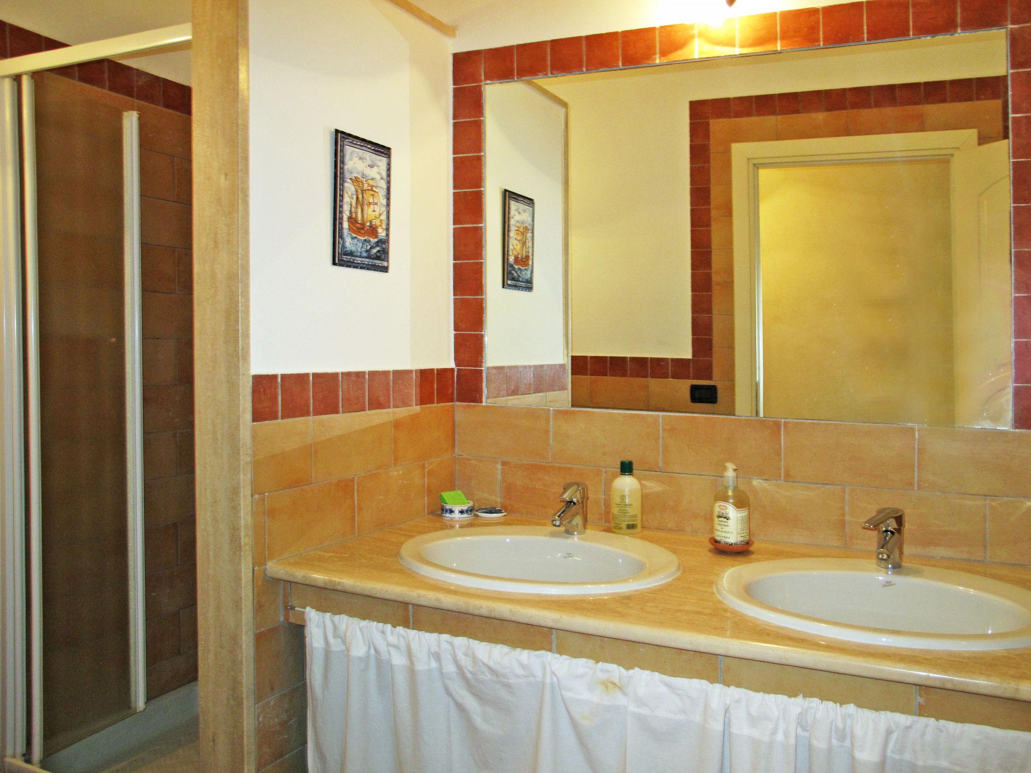 Photo 18 - 2 bedroom Apartment in Santo Stefano al Mare with private pool and sea view