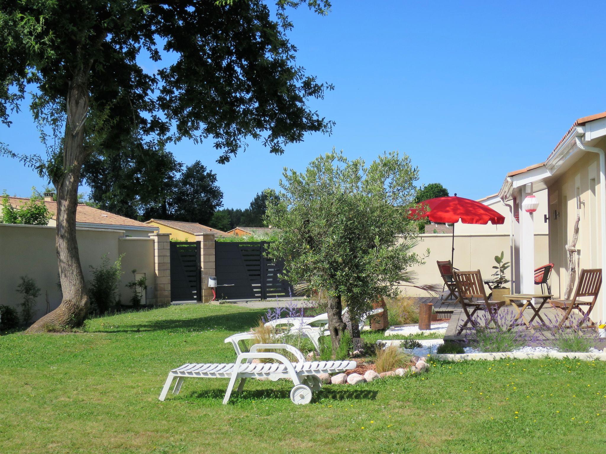 Photo 2 - Maison de 3 chambres à Carcans avec jardin et terrasse