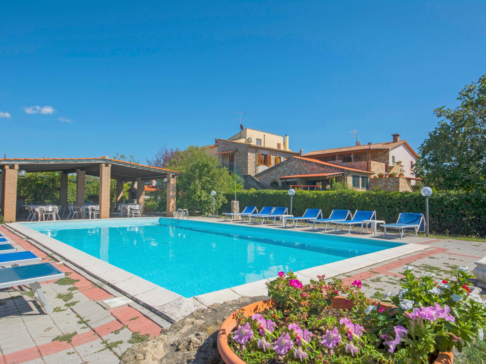 Photo 1 - Maison de 2 chambres à Bibbona avec piscine et jardin