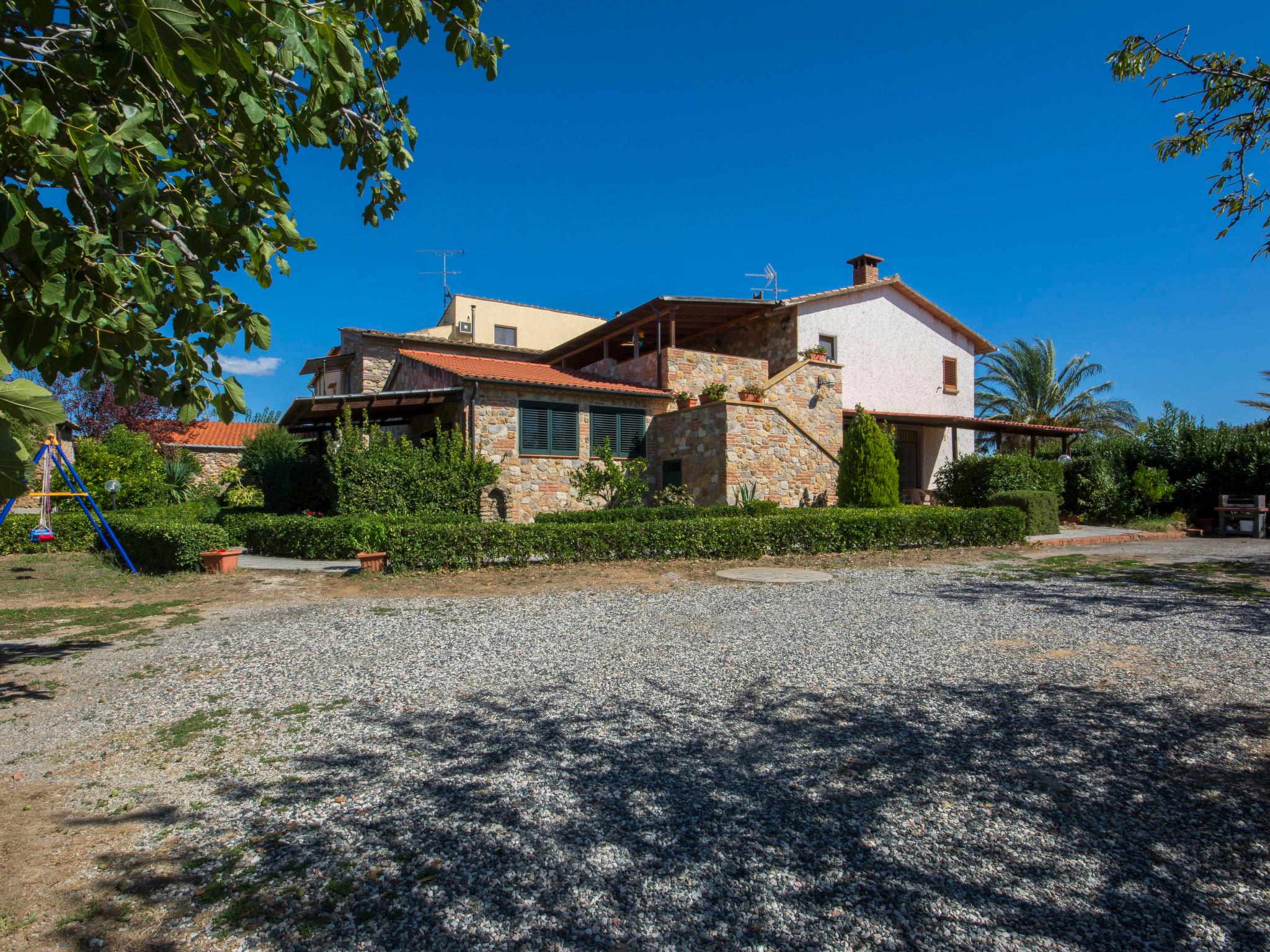 Photo 2 - Maison de 2 chambres à Bibbona avec piscine et vues à la mer