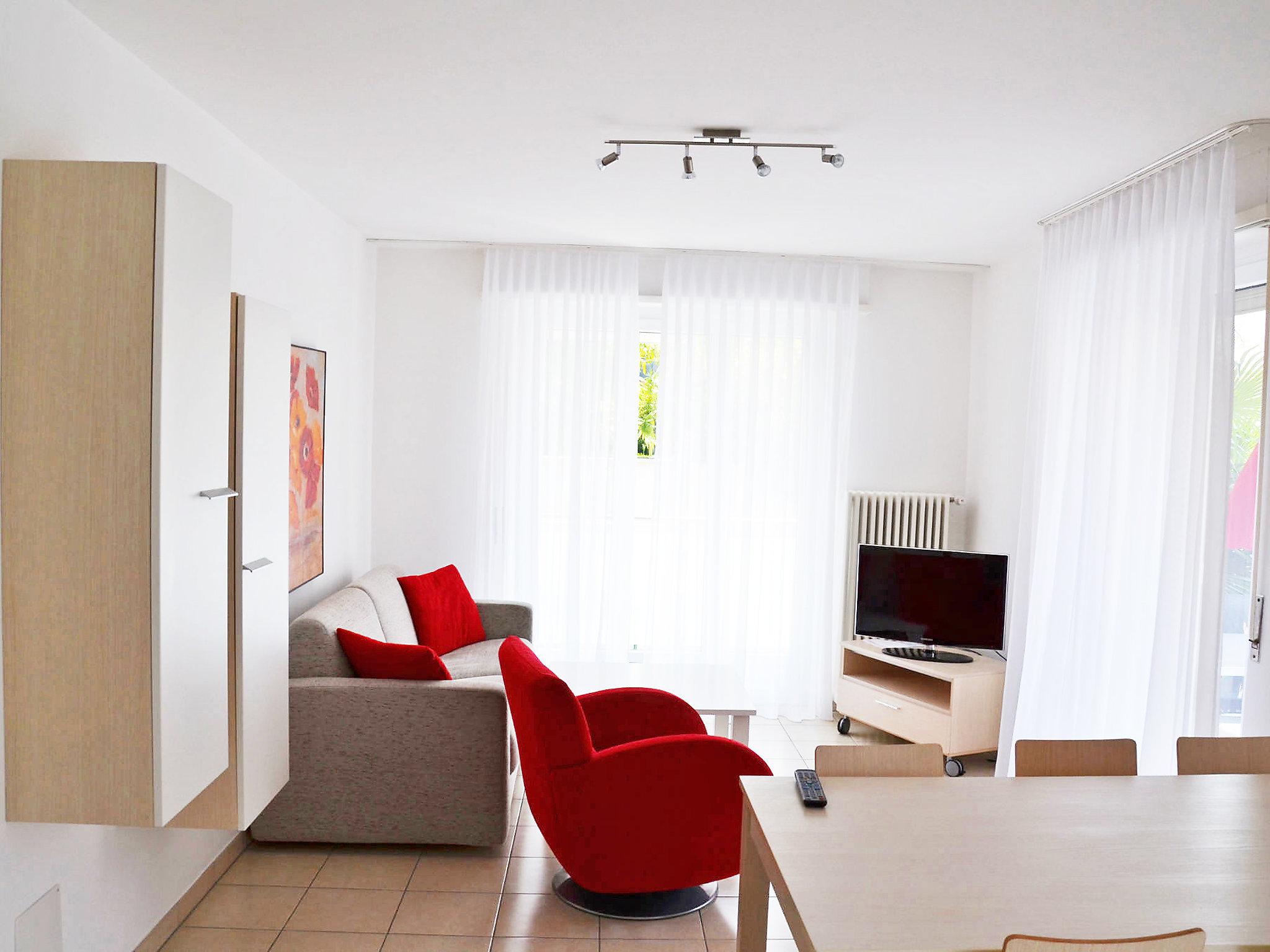 Photo 1 - 2 bedroom Apartment in Ascona with terrace