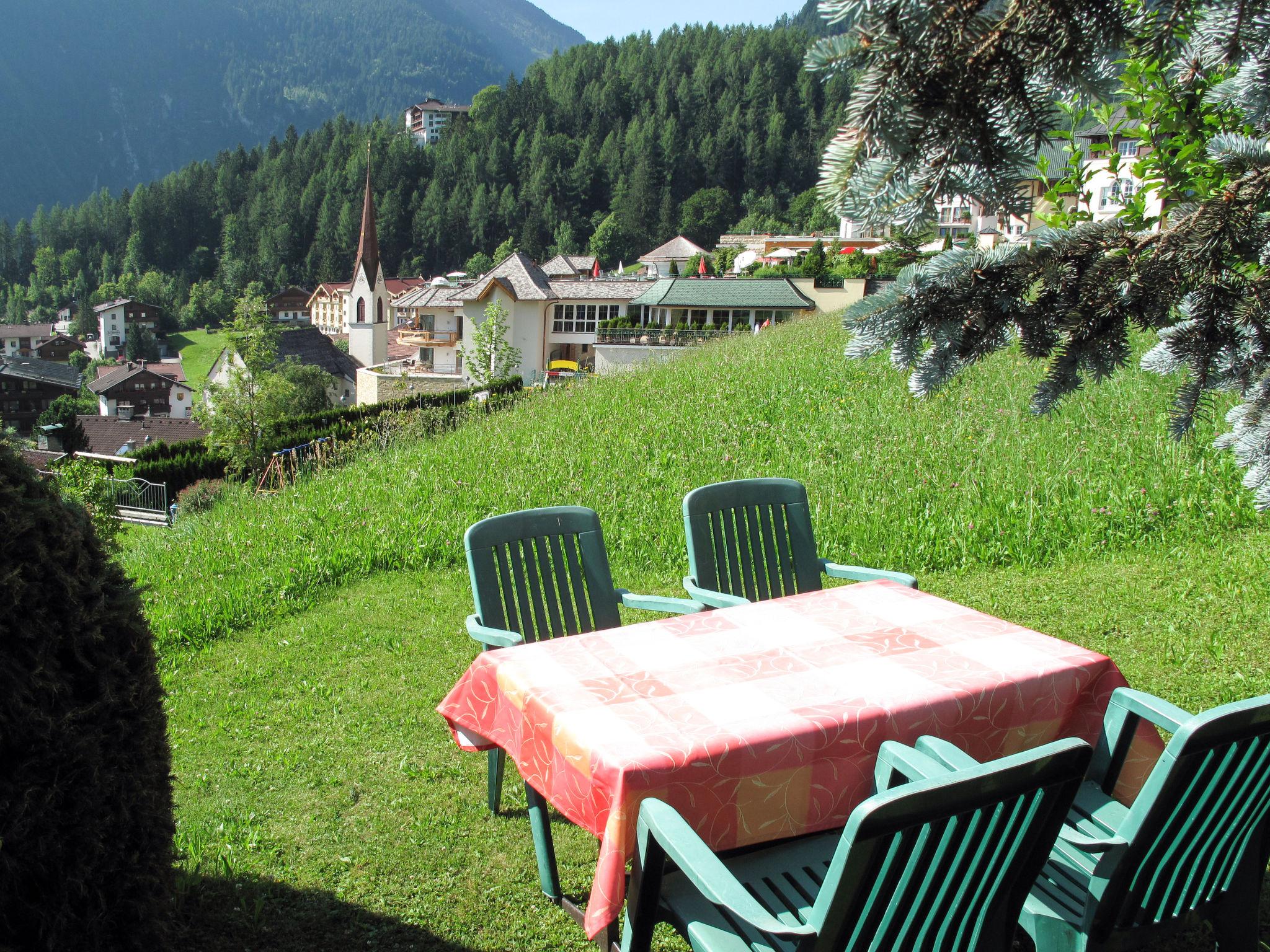 Foto 11 - Appartamento con 2 camere da letto a Finkenberg con giardino e terrazza