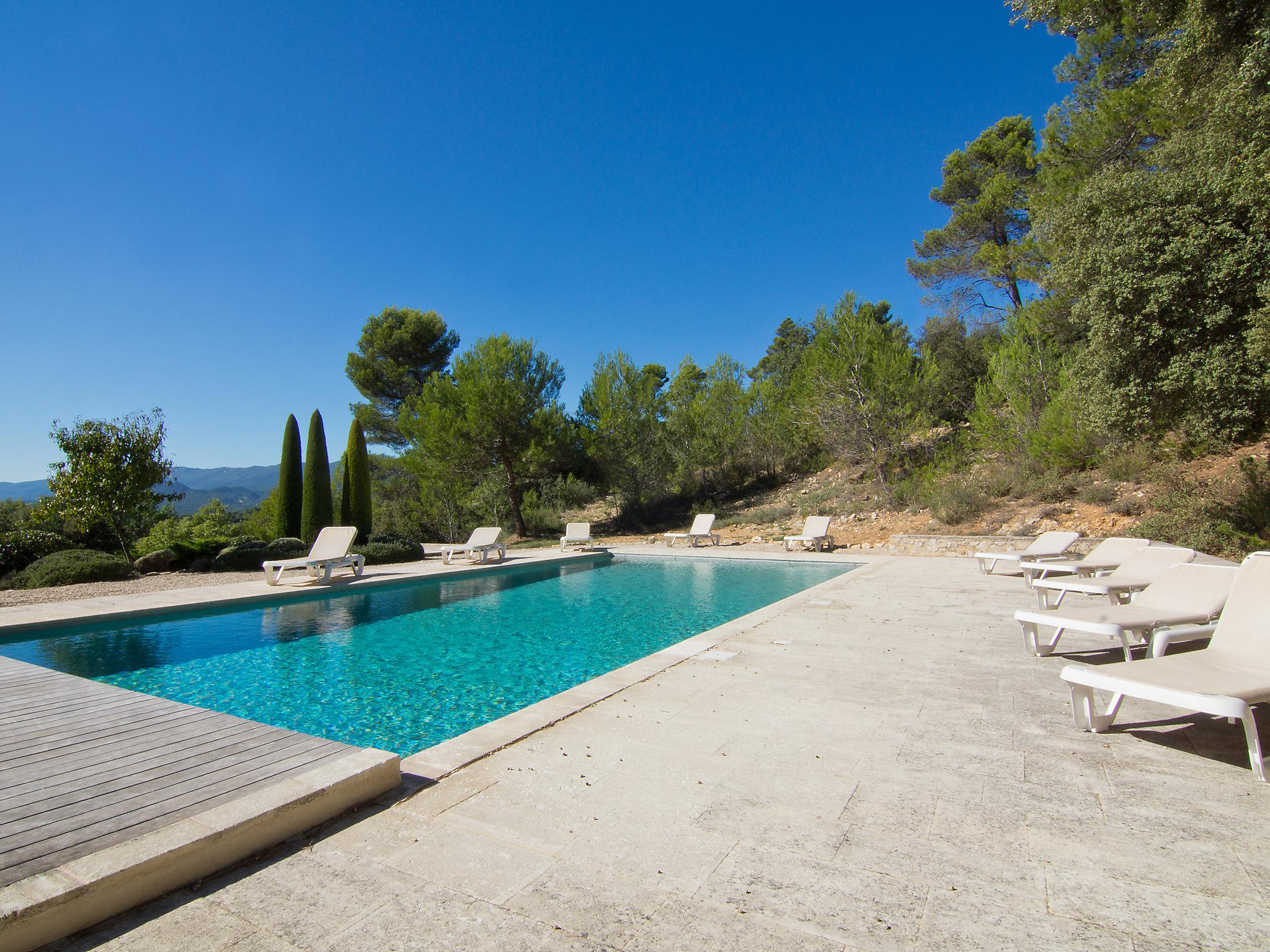 Foto 55 - Casa de 6 quartos em Grambois com piscina privada e jardim