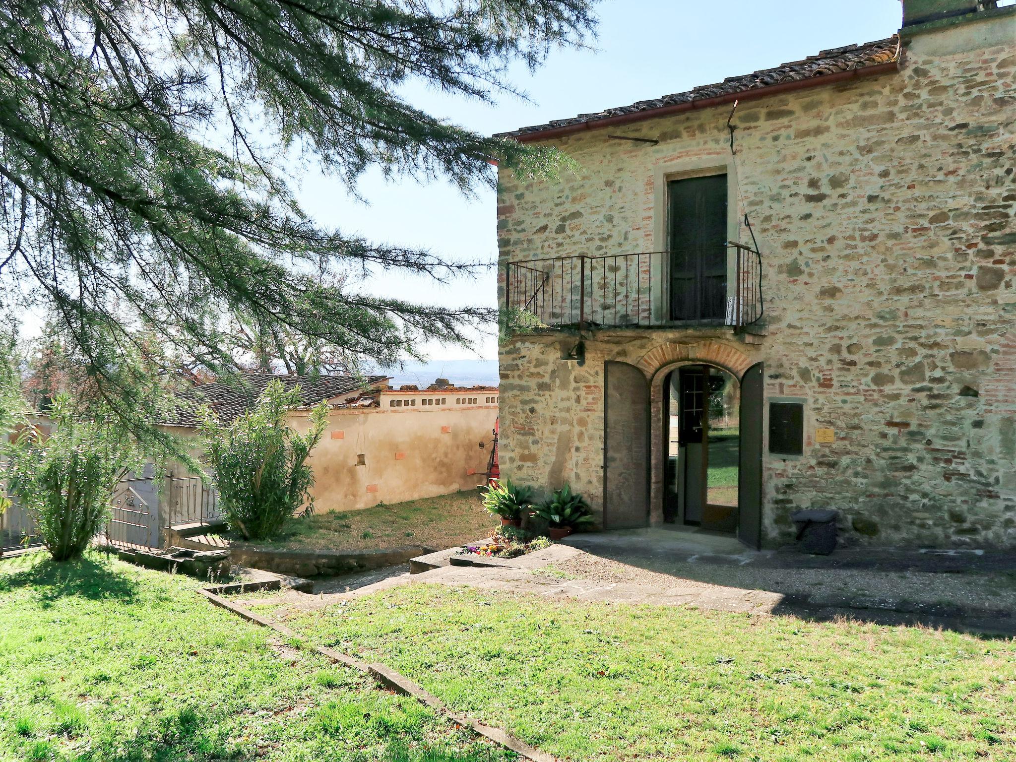 Foto 4 - Casa de 1 habitación en Arezzo con piscina y jardín