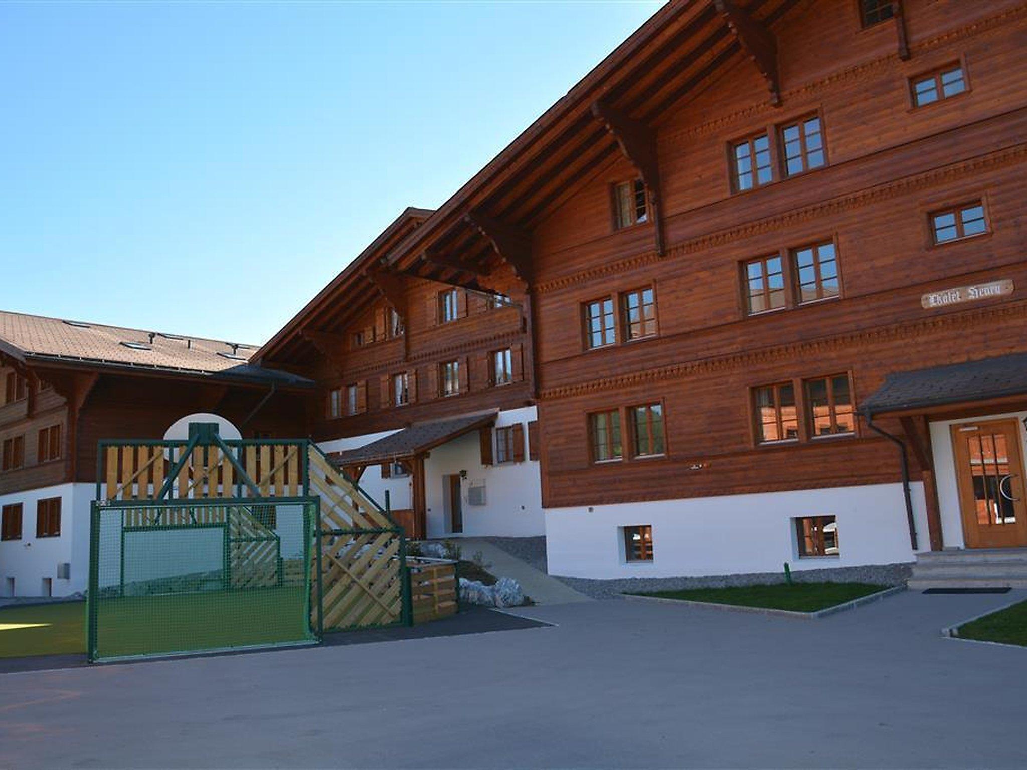 Photo 4 - 6 bedroom Apartment in Saanen