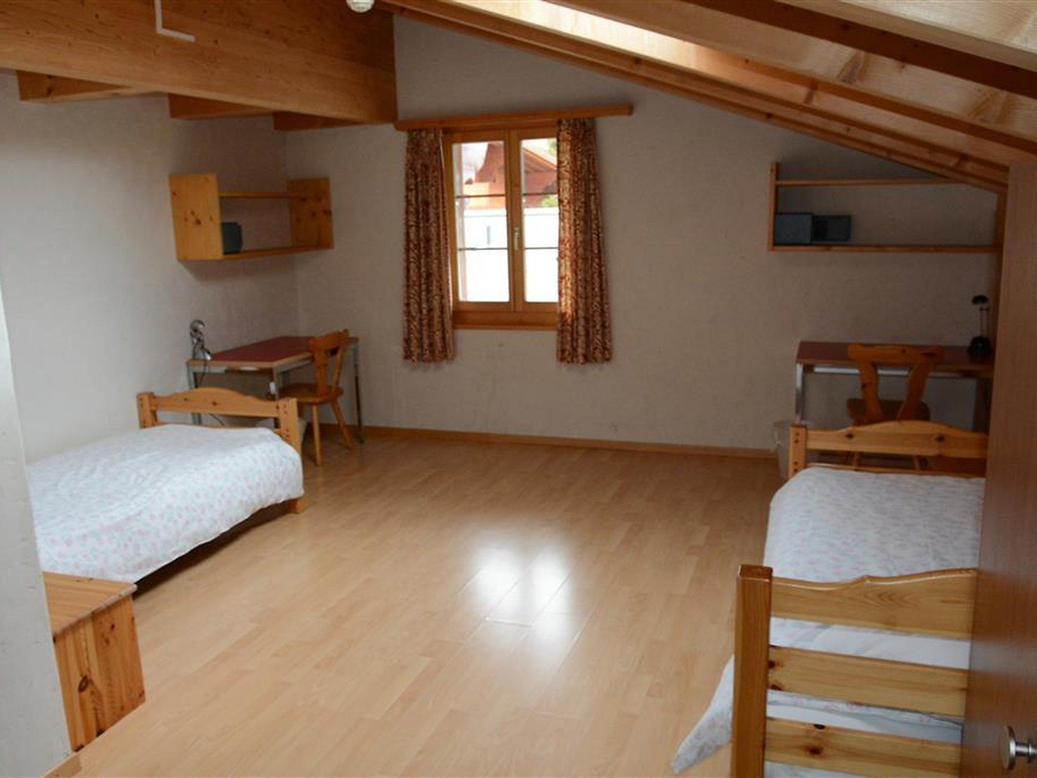 Foto 12 - Apartment mit 6 Schlafzimmern in Saanen