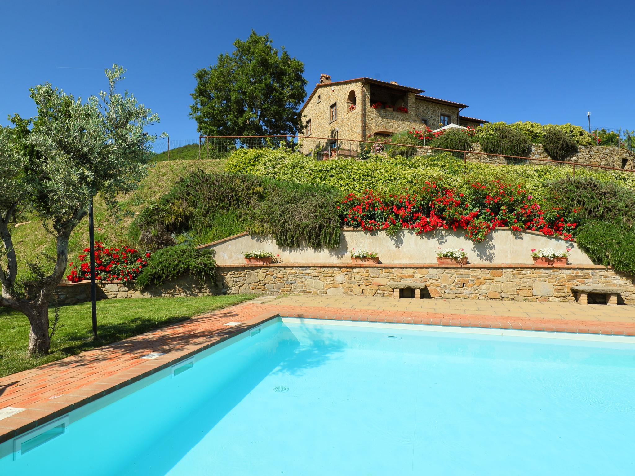 Foto 43 - Haus mit 6 Schlafzimmern in Castiglion Fiorentino mit privater pool und garten