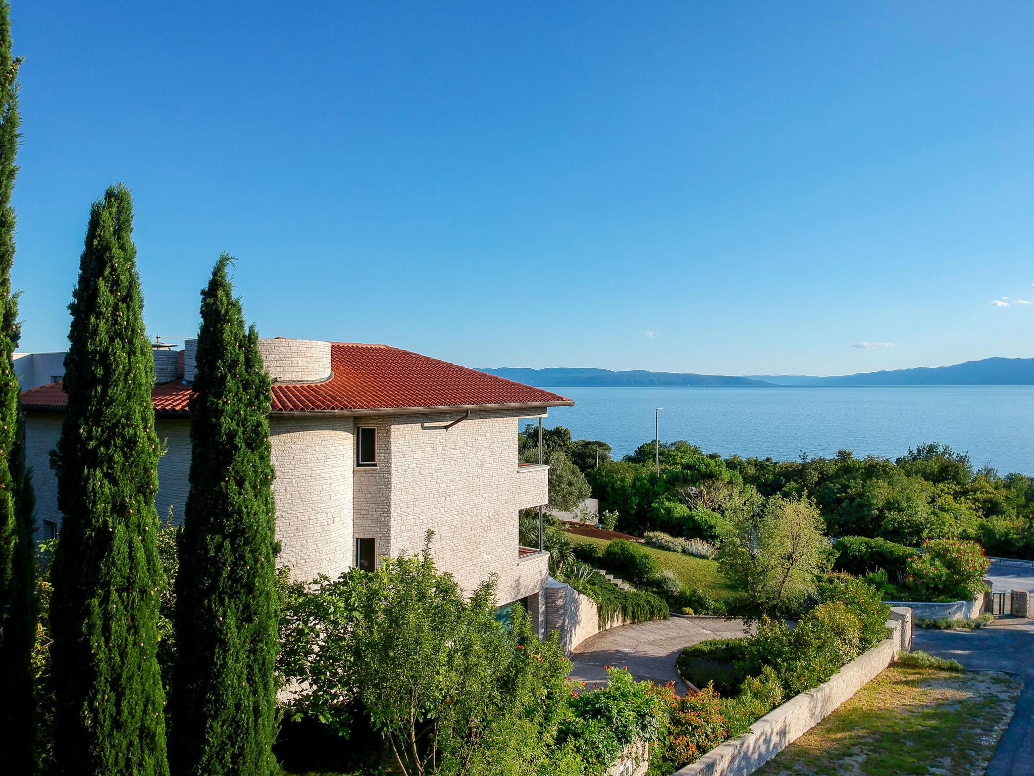 Photo 5 - Maison de 3 chambres à Kostrena avec piscine privée et jardin