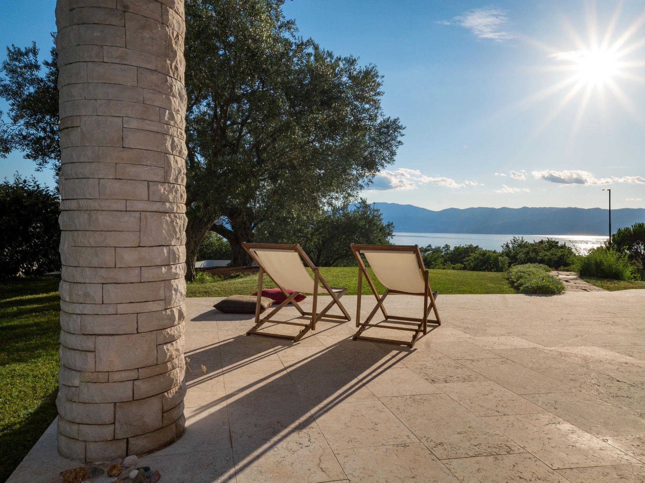 Photo 12 - Maison de 3 chambres à Kostrena avec piscine privée et vues à la mer