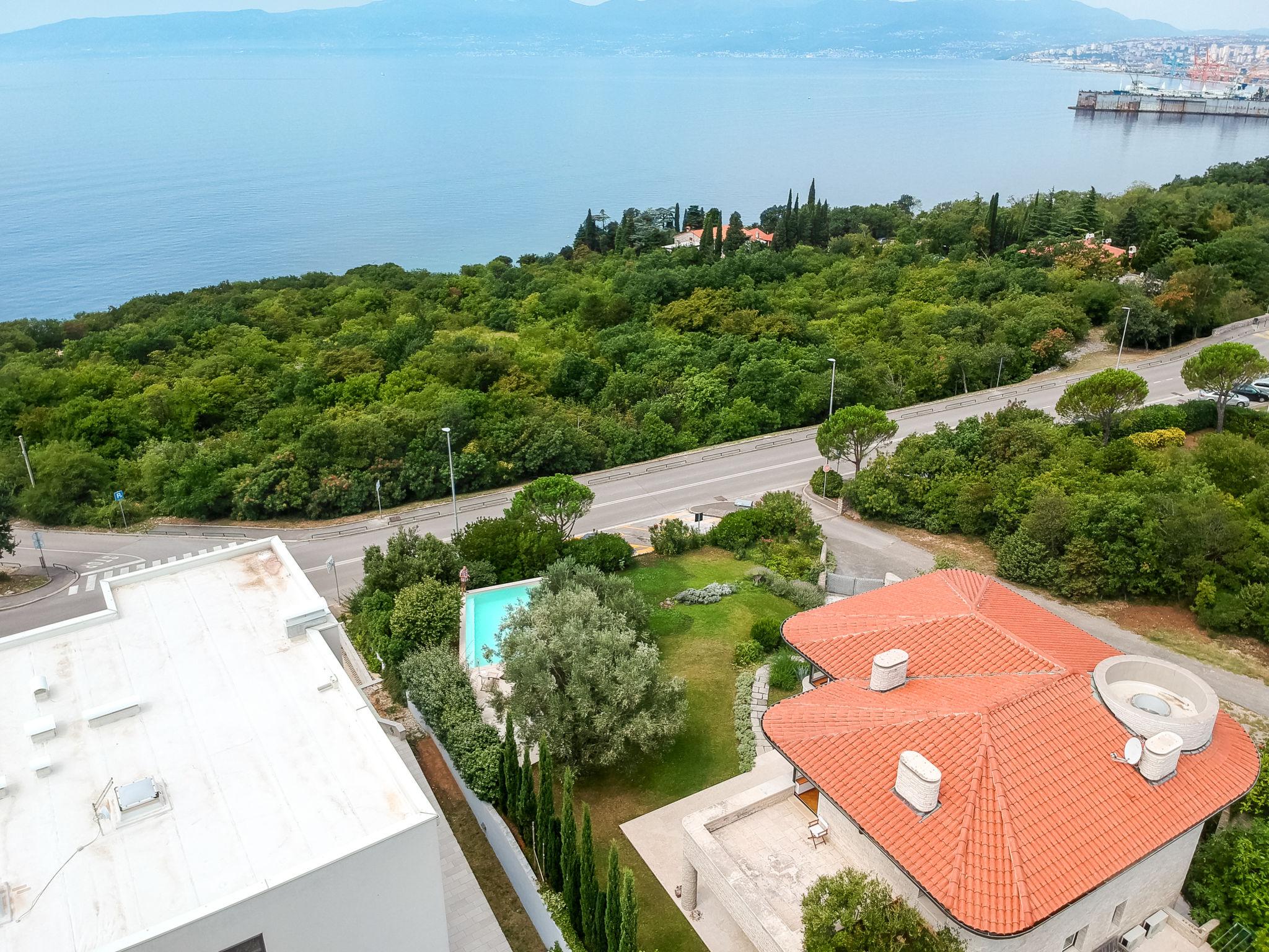 Photo 9 - Maison de 3 chambres à Kostrena avec piscine privée et vues à la mer