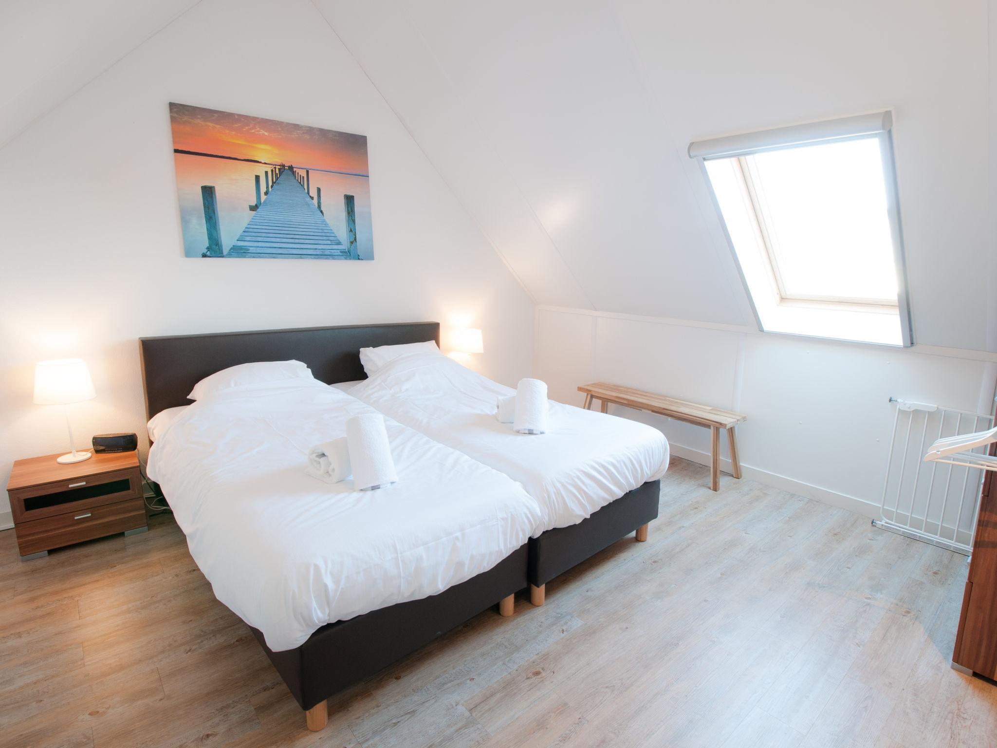 Photo 7 - Maison de 3 chambres à Tholen avec sauna et vues à la mer