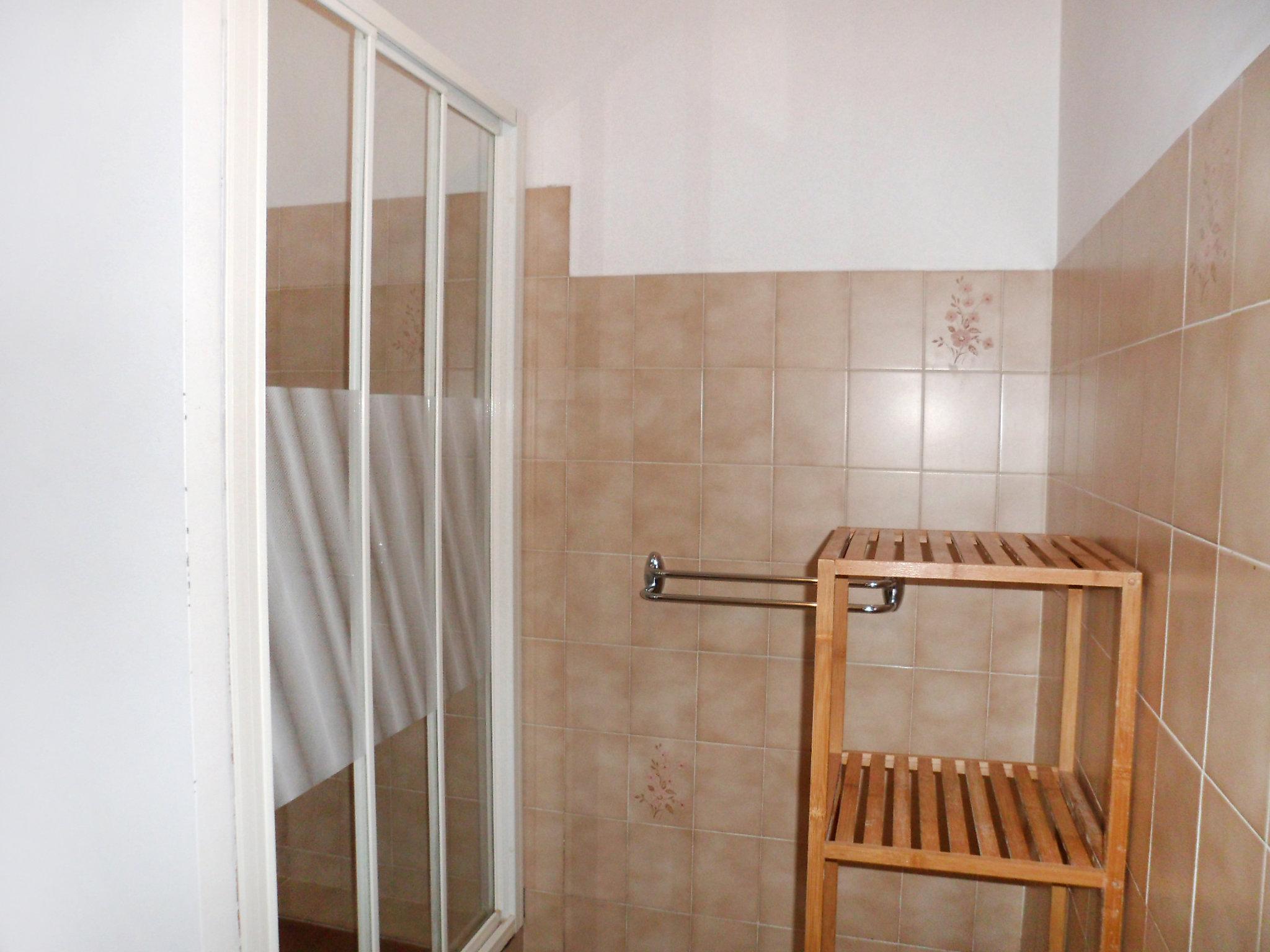Photo 12 - 2 bedroom House in Salviac with private pool and garden