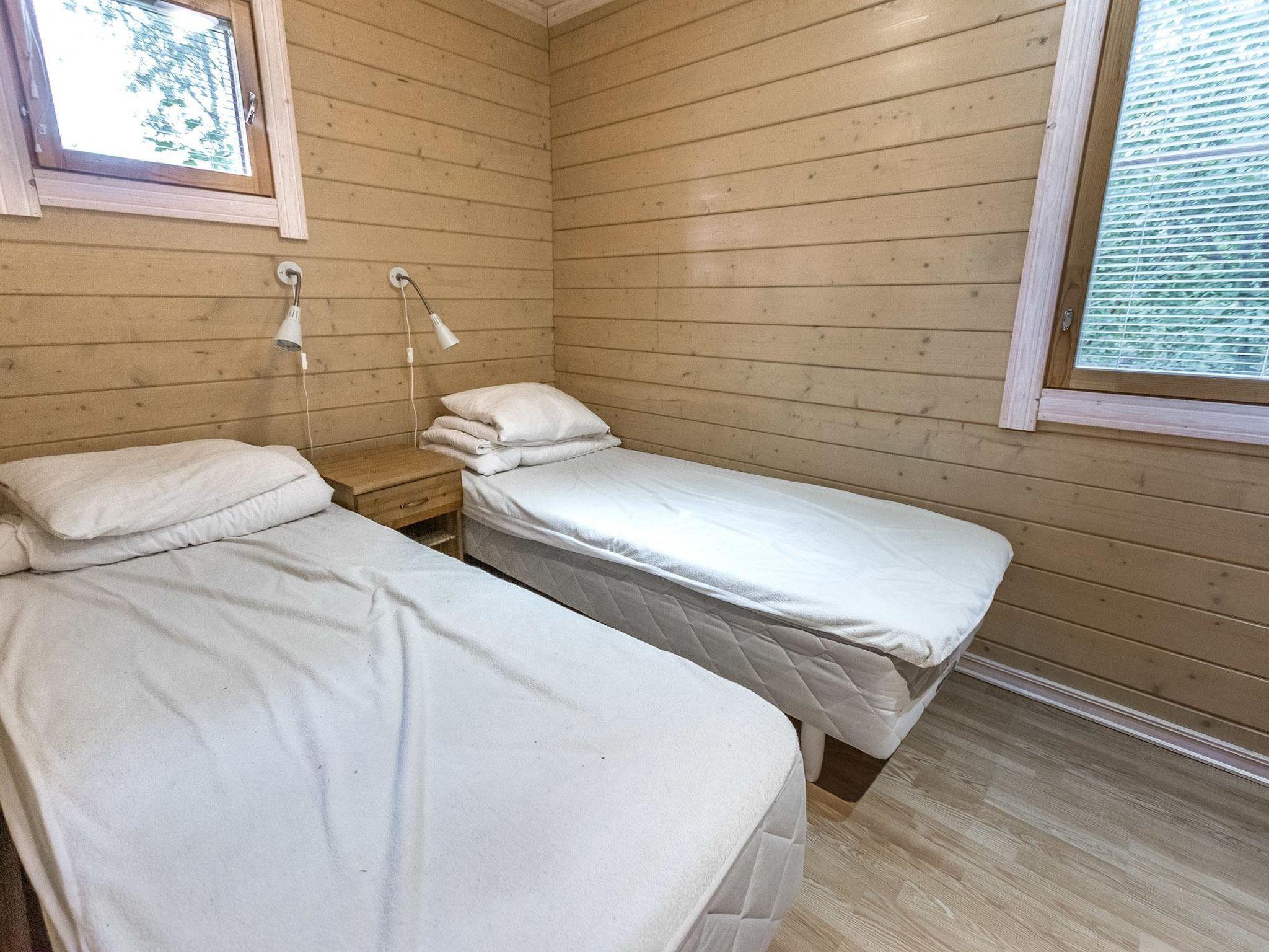 Foto 6 - Casa de 2 quartos em Pori com sauna