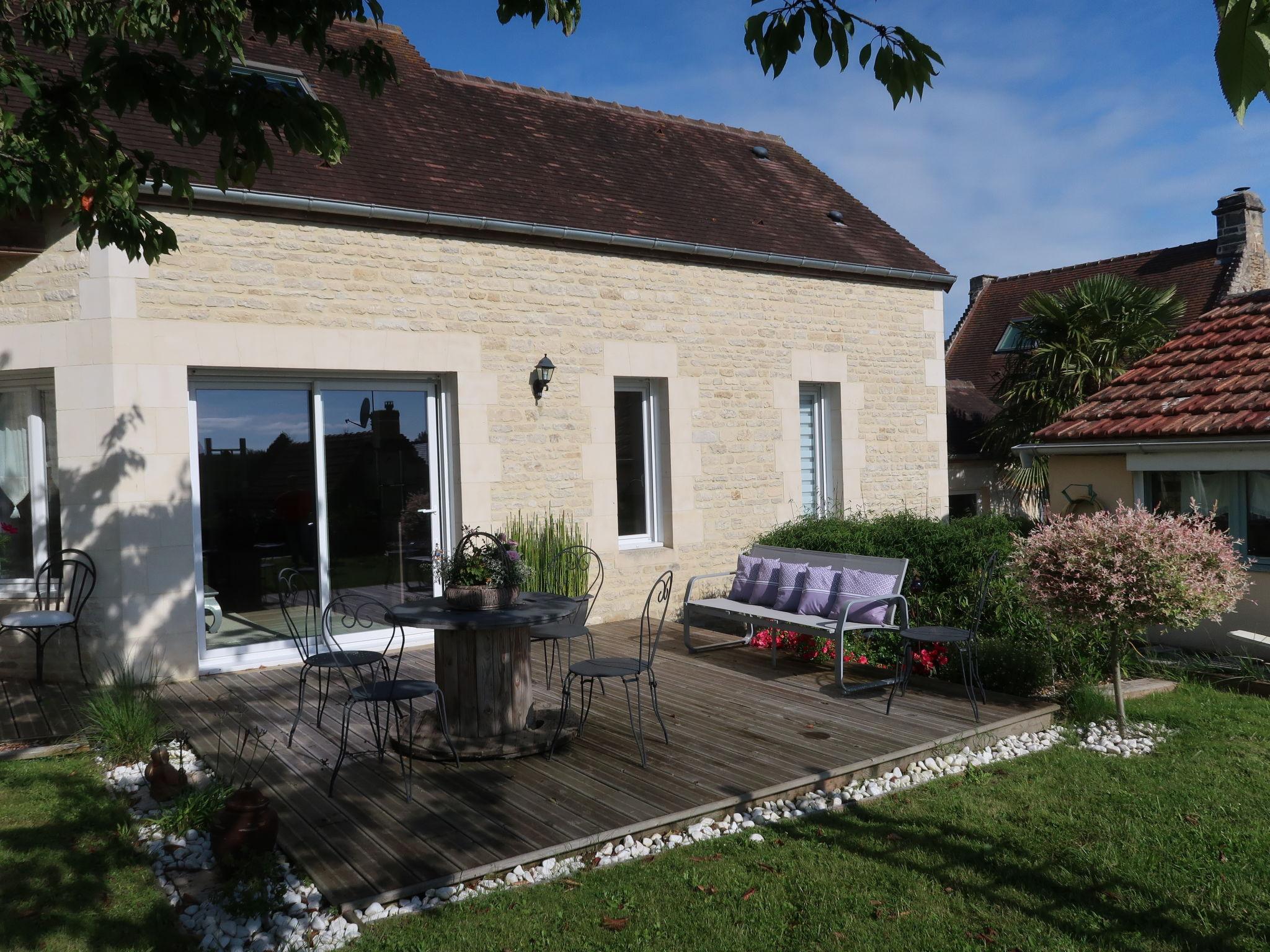 Photo 1 - Maison de 2 chambres à Fontaine-Henry avec jardin et vues à la mer