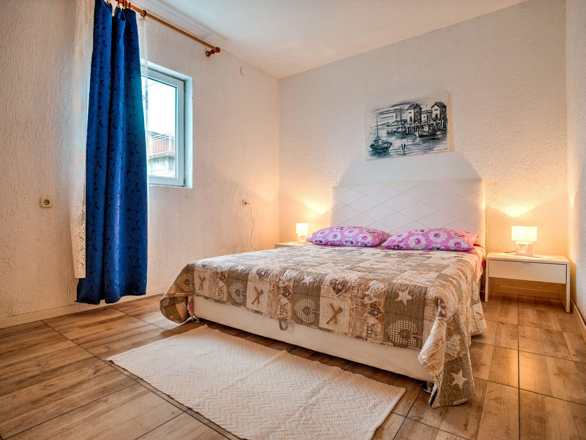 Photo 32 - 6 bedroom House in Novi Vinodolski with private pool and terrace