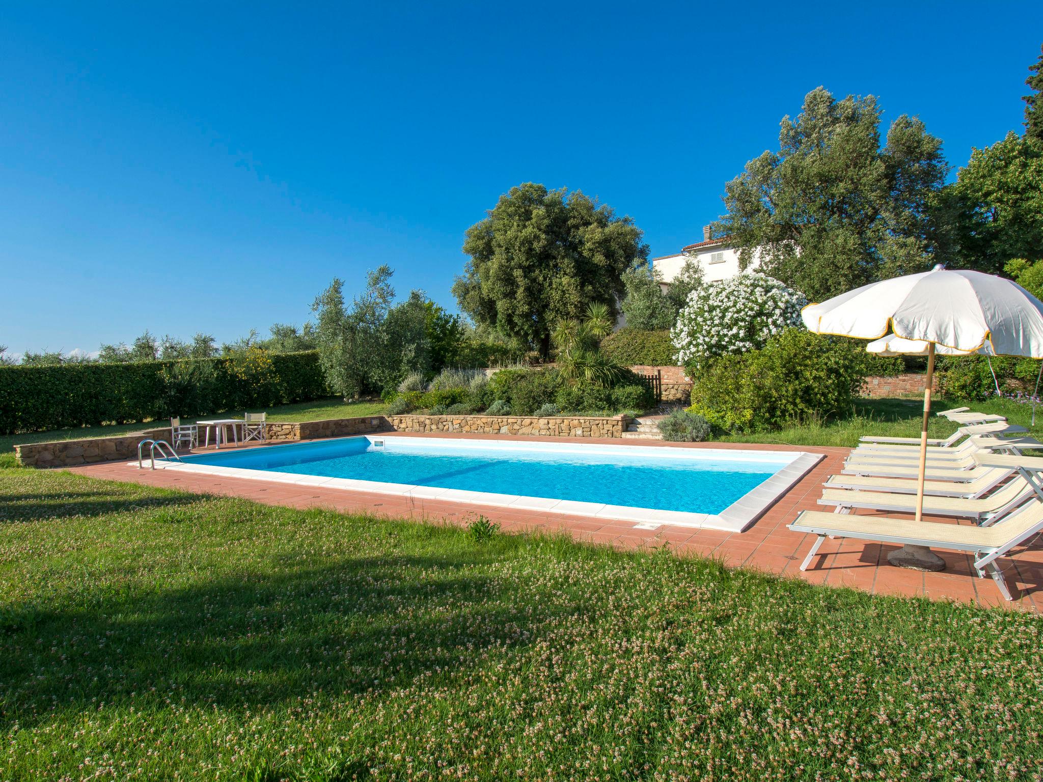 Photo 27 - Maison de 4 chambres à Vinci avec piscine privée et jardin