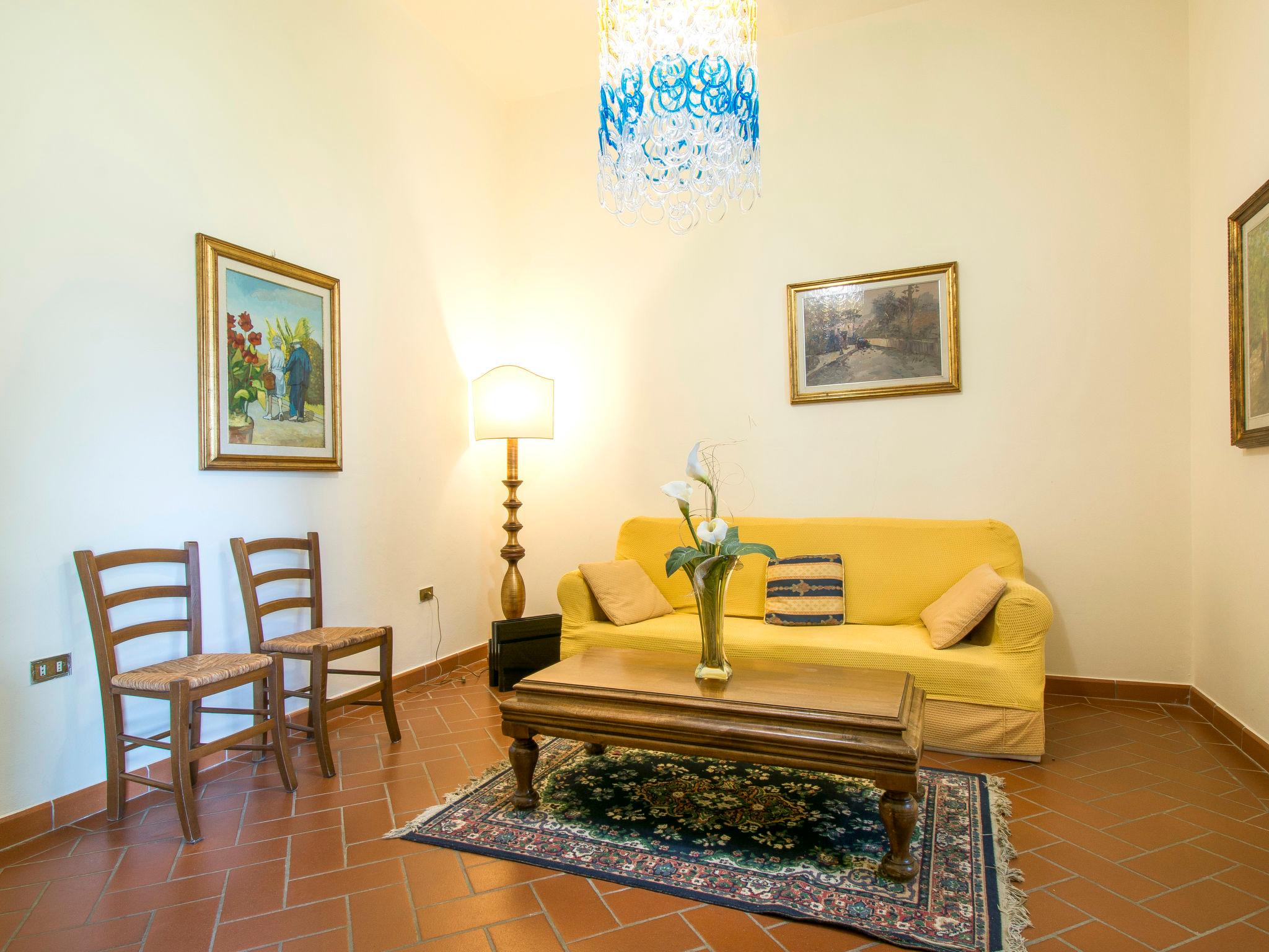 Photo 11 - 4 bedroom House in Vinci with private pool and garden