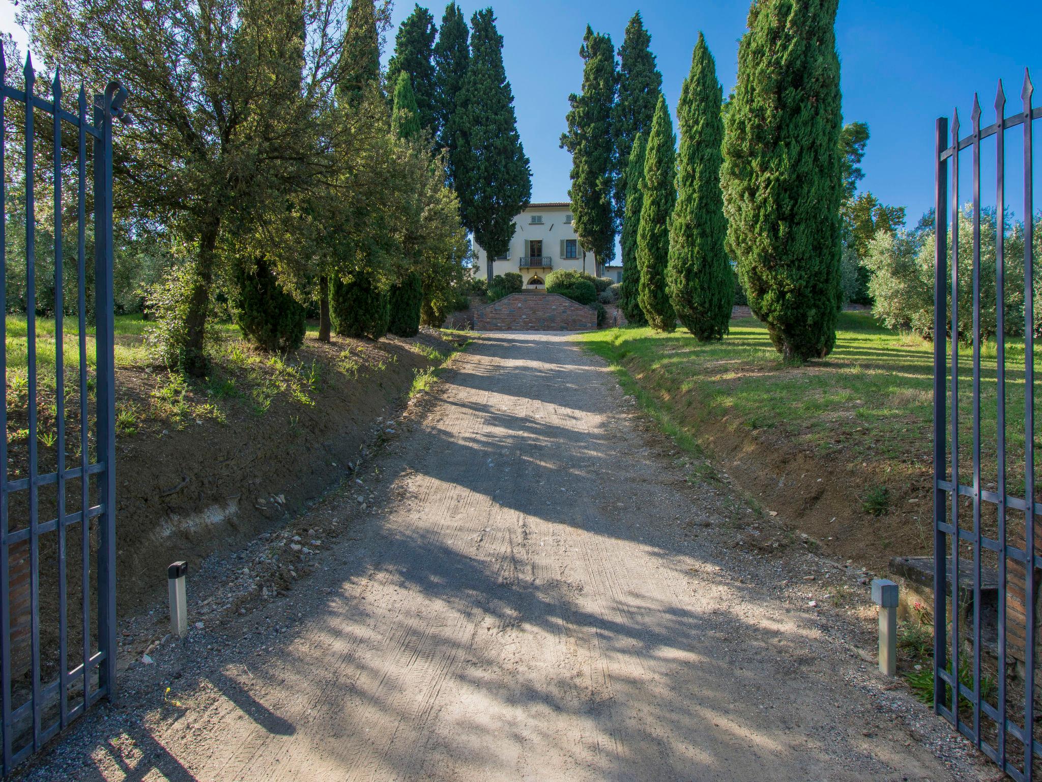 Foto 4 - Casa con 4 camere da letto a Vinci con piscina privata e giardino