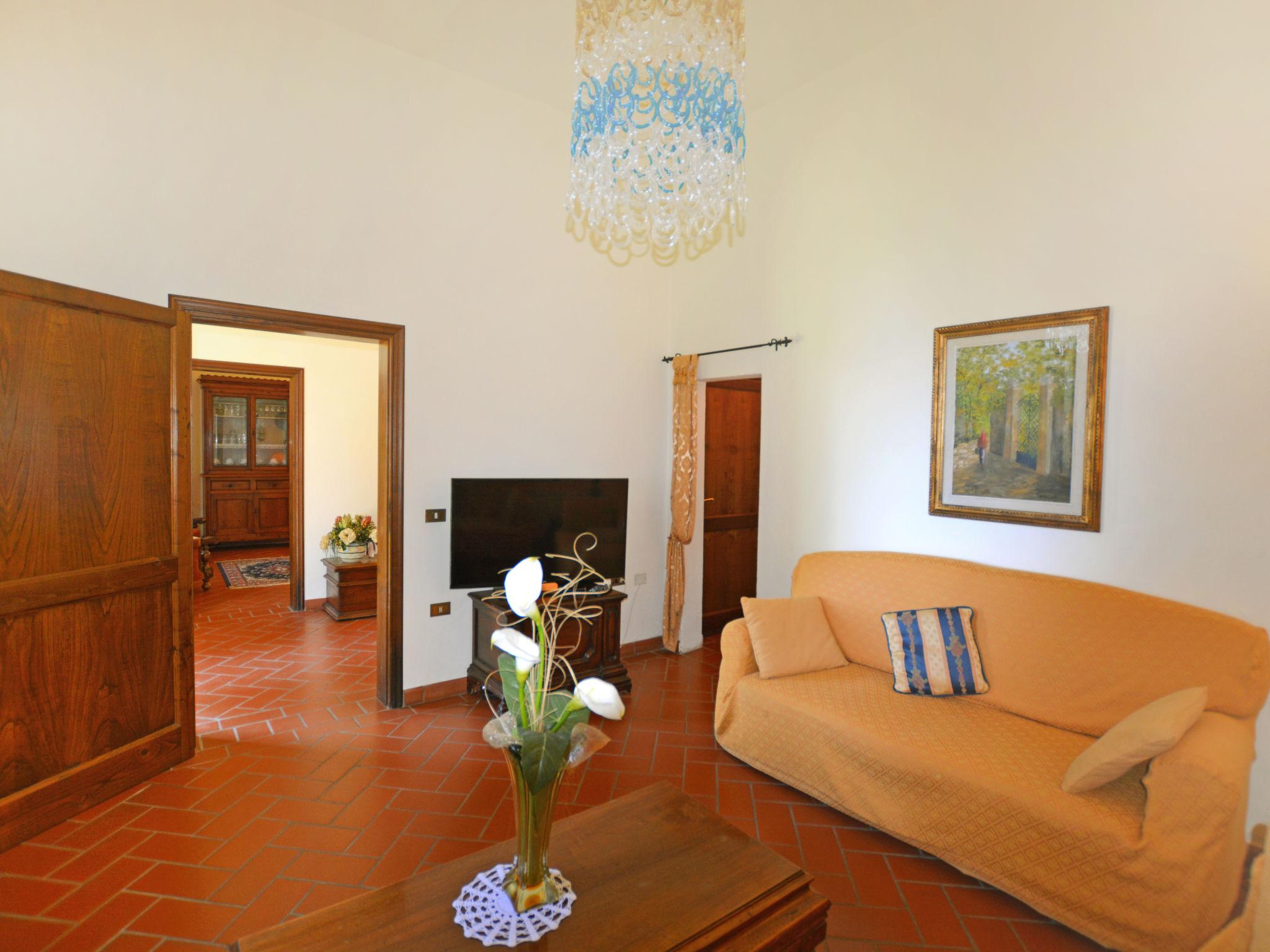 Photo 10 - 4 bedroom House in Vinci with private pool and garden