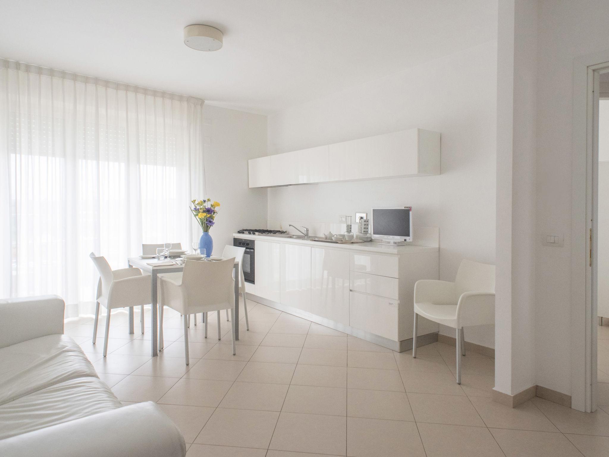Photo 1 - 2 bedroom Apartment in Vasto with swimming pool and sea view