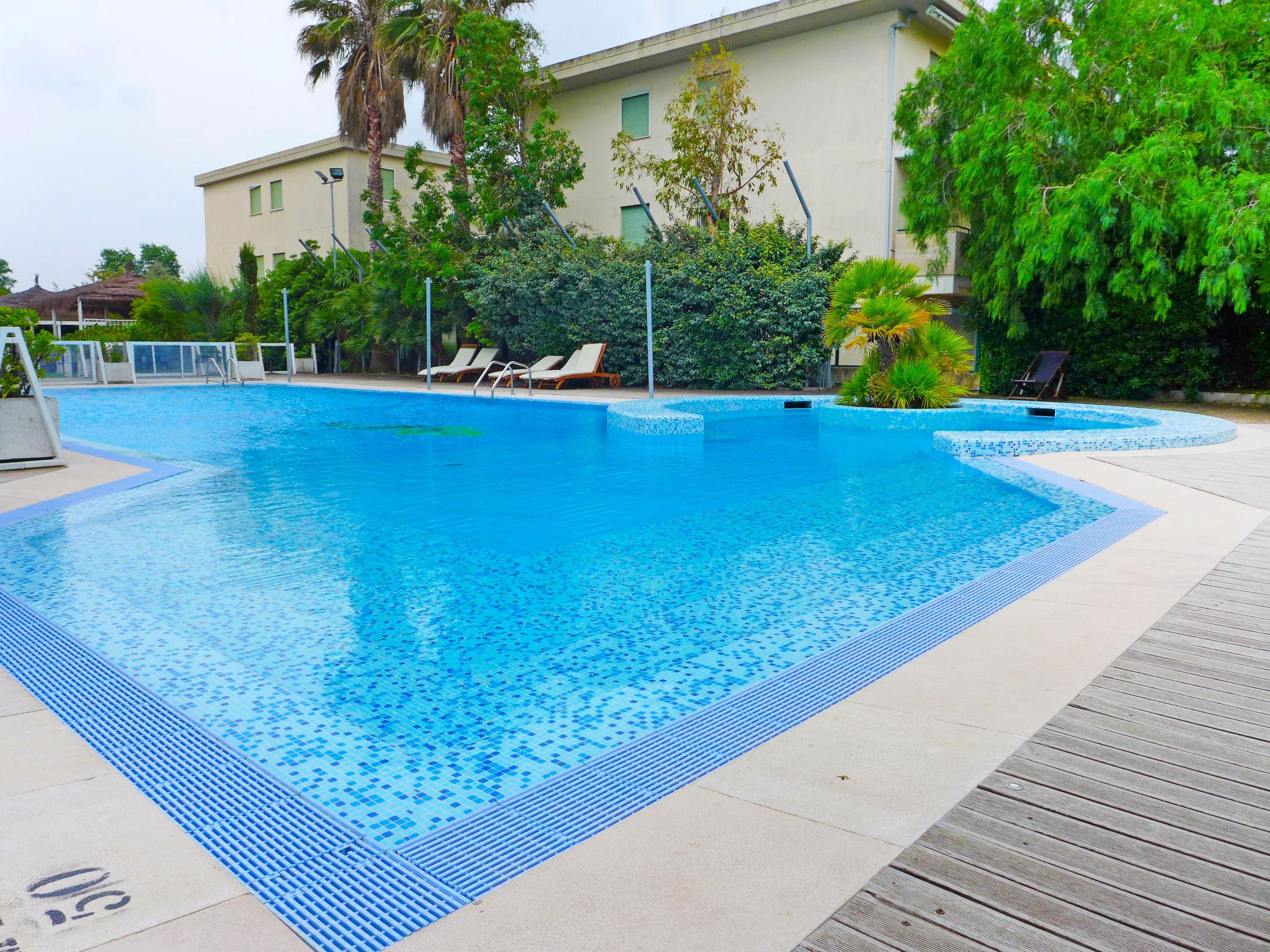Foto 14 - Apartamento de 2 habitaciones en Vasto con piscina y vistas al mar