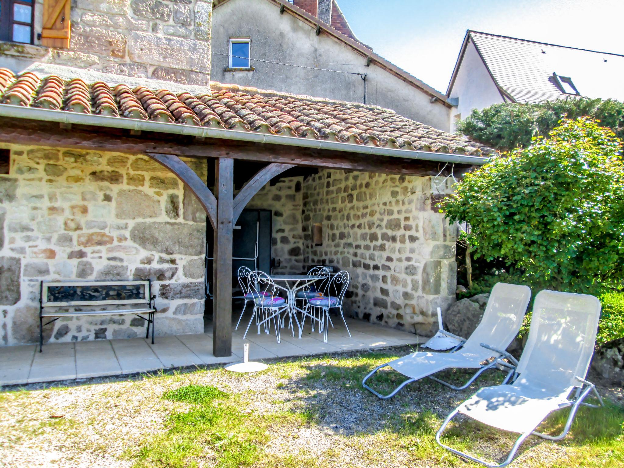 Foto 2 - Casa de 1 habitación en Saint-Jean-Lagineste con piscina y terraza