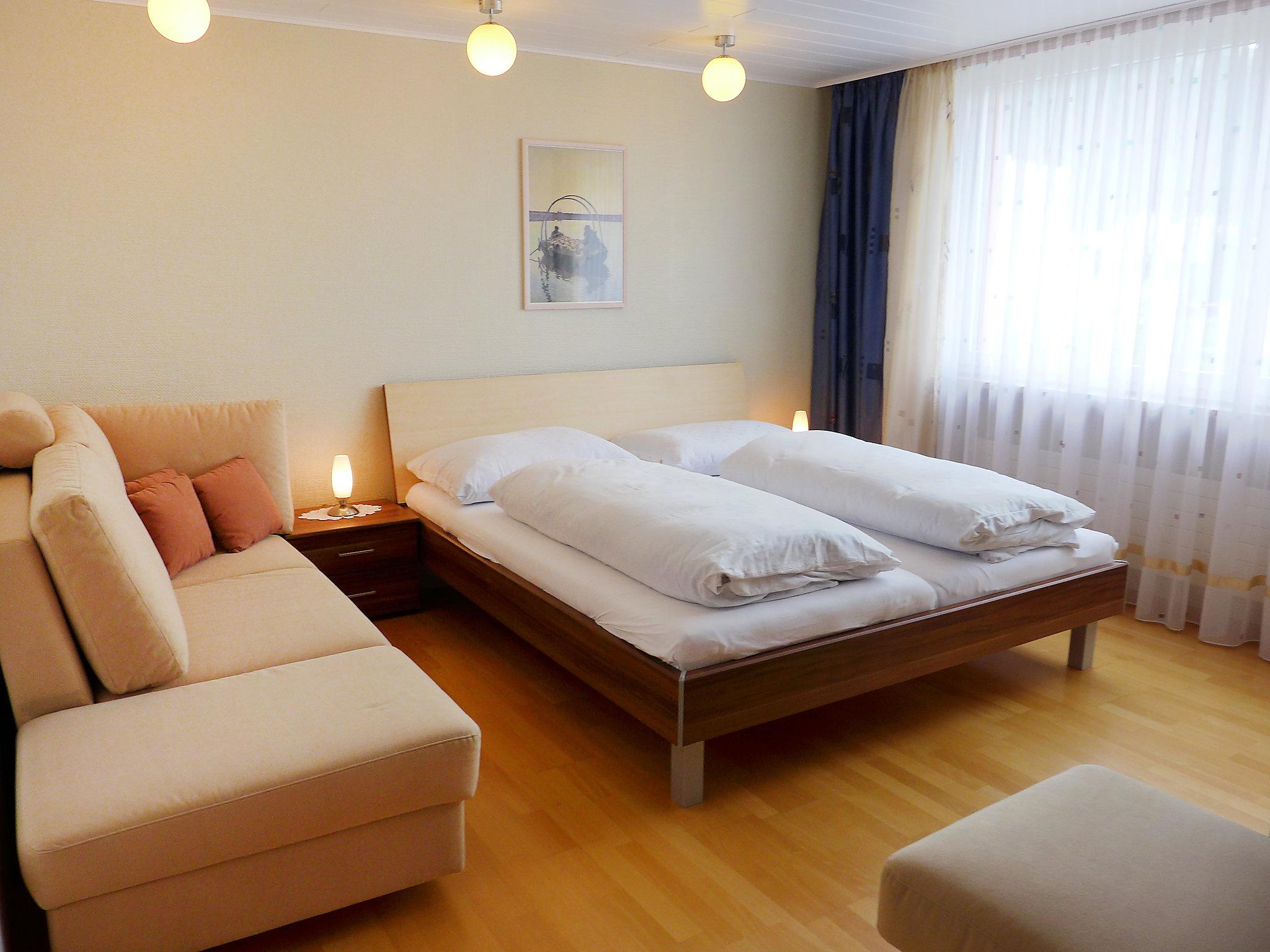 Foto 2 - Appartamento con 1 camera da letto a Sankt Moritz con piscina e vista sulle montagne
