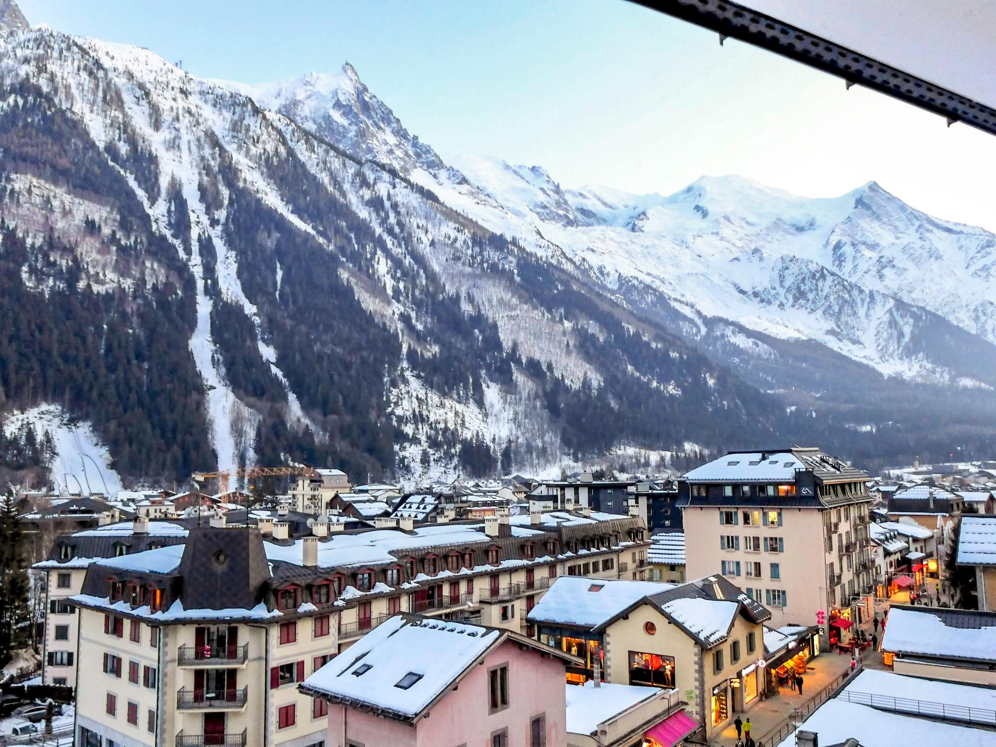 Foto 15 - Appartamento con 1 camera da letto a Chamonix-Mont-Blanc con vista sulle montagne