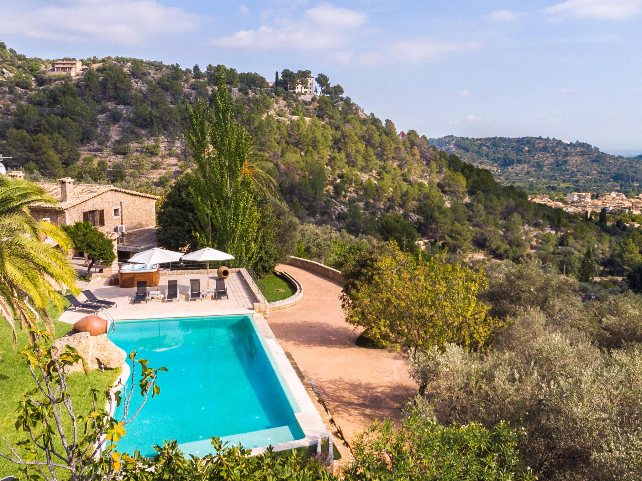 Foto 1 - Casa de 4 quartos em Mancor de la Vall com piscina privada e vistas do mar