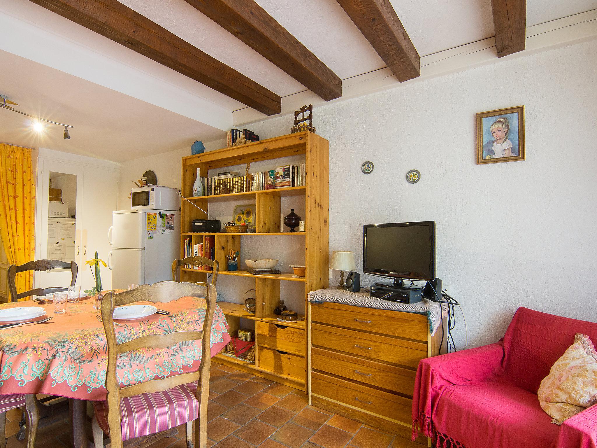 Photo 8 - Maison de 2 chambres à Cavalaire-sur-Mer avec piscine et jardin