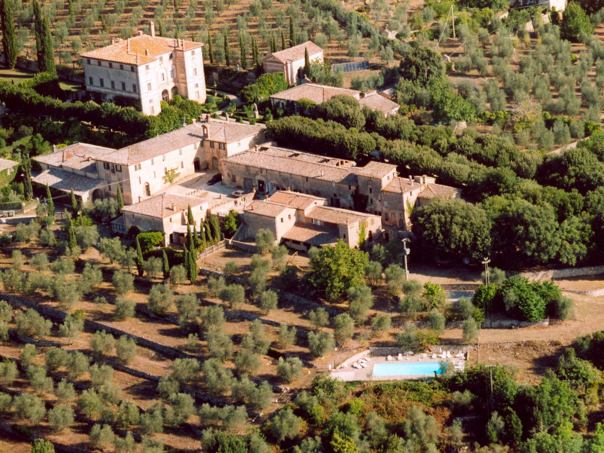 Foto 4 - Appartamento con 3 camere da letto a Sovicille con piscina e giardino