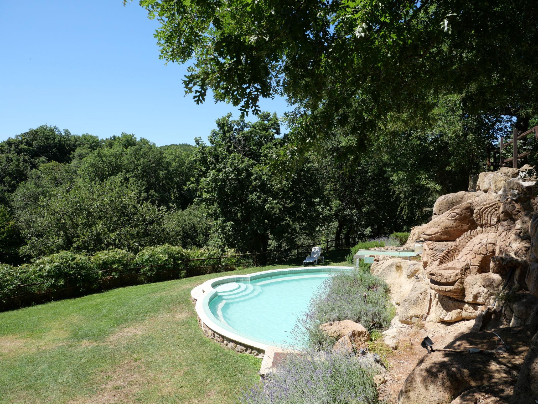 Foto 32 - Apartamento de 1 habitación en Sorano con piscina y jardín