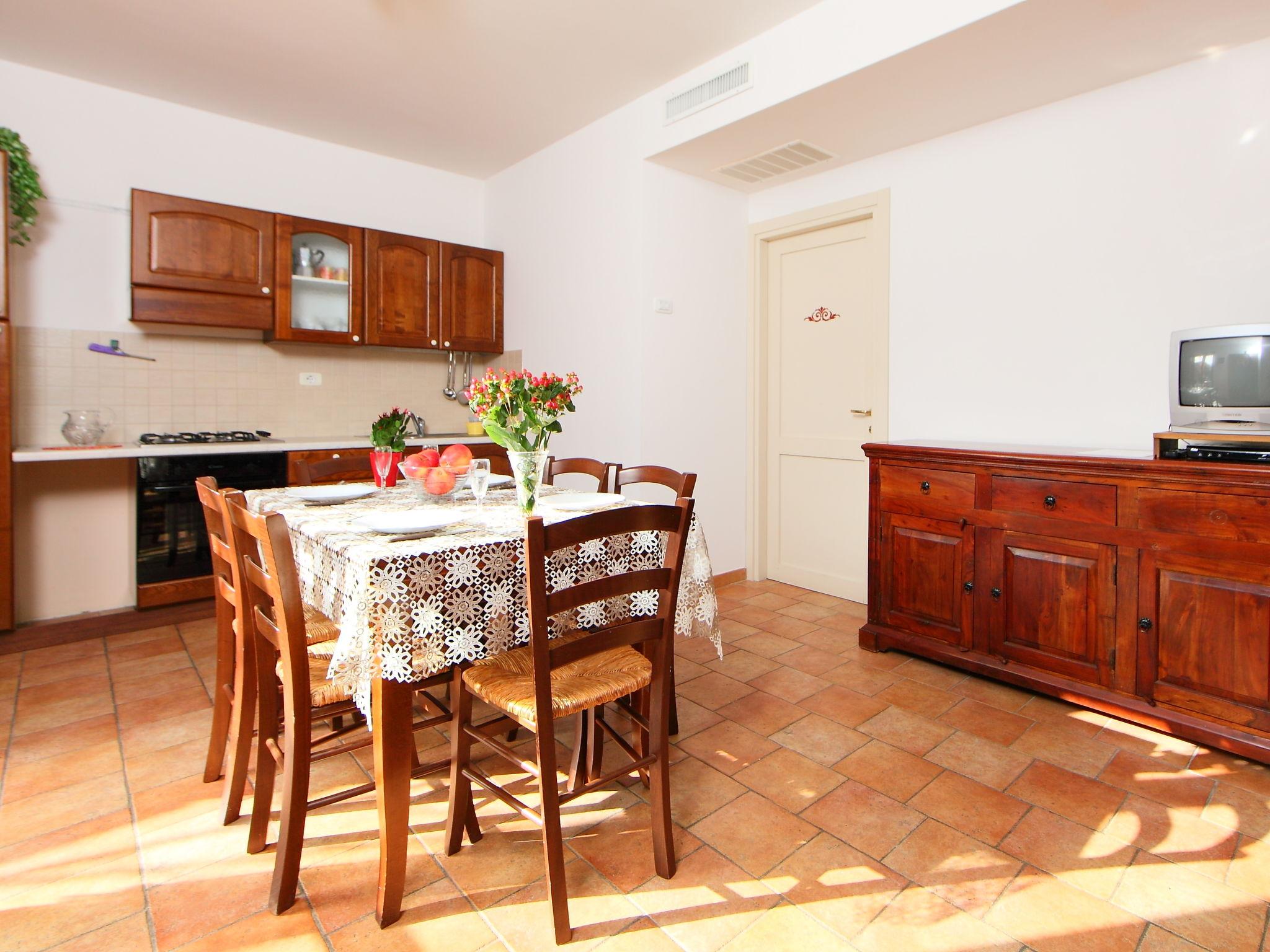 Photo 7 - 3 bedroom Apartment in Sorano with swimming pool and garden