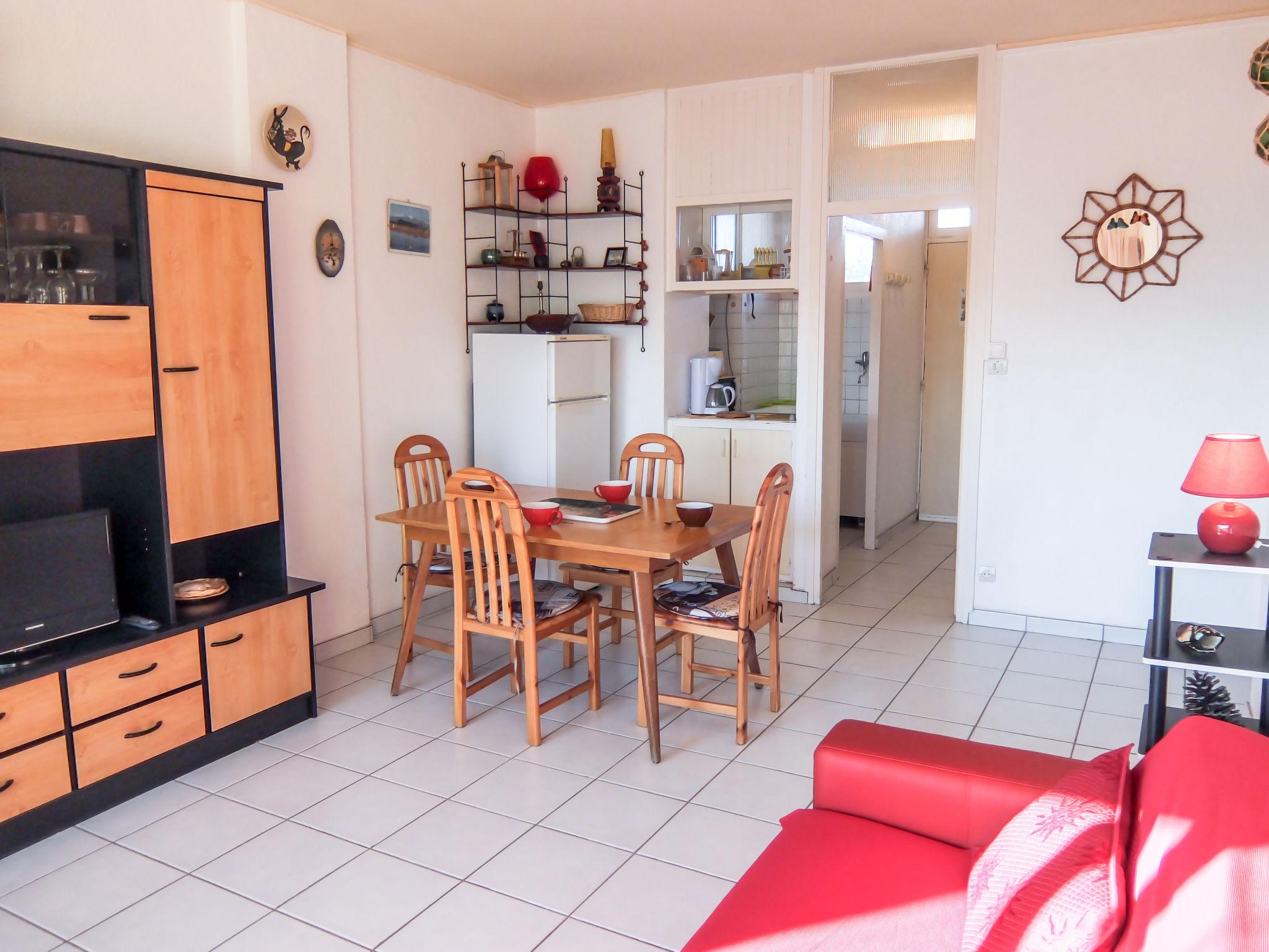 Photo 6 - 1 bedroom Apartment in Saint-Cyprien with sea view