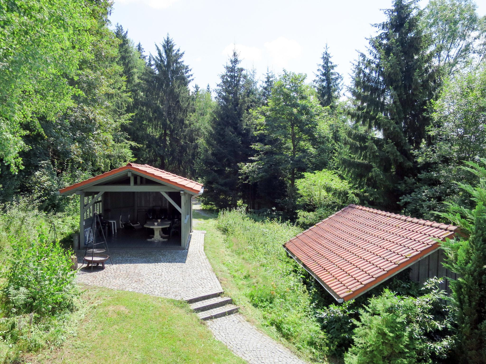 Foto 32 - Casa de 8 habitaciones en Viechtach con piscina privada y vistas a la montaña